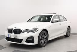 BMW 330e
