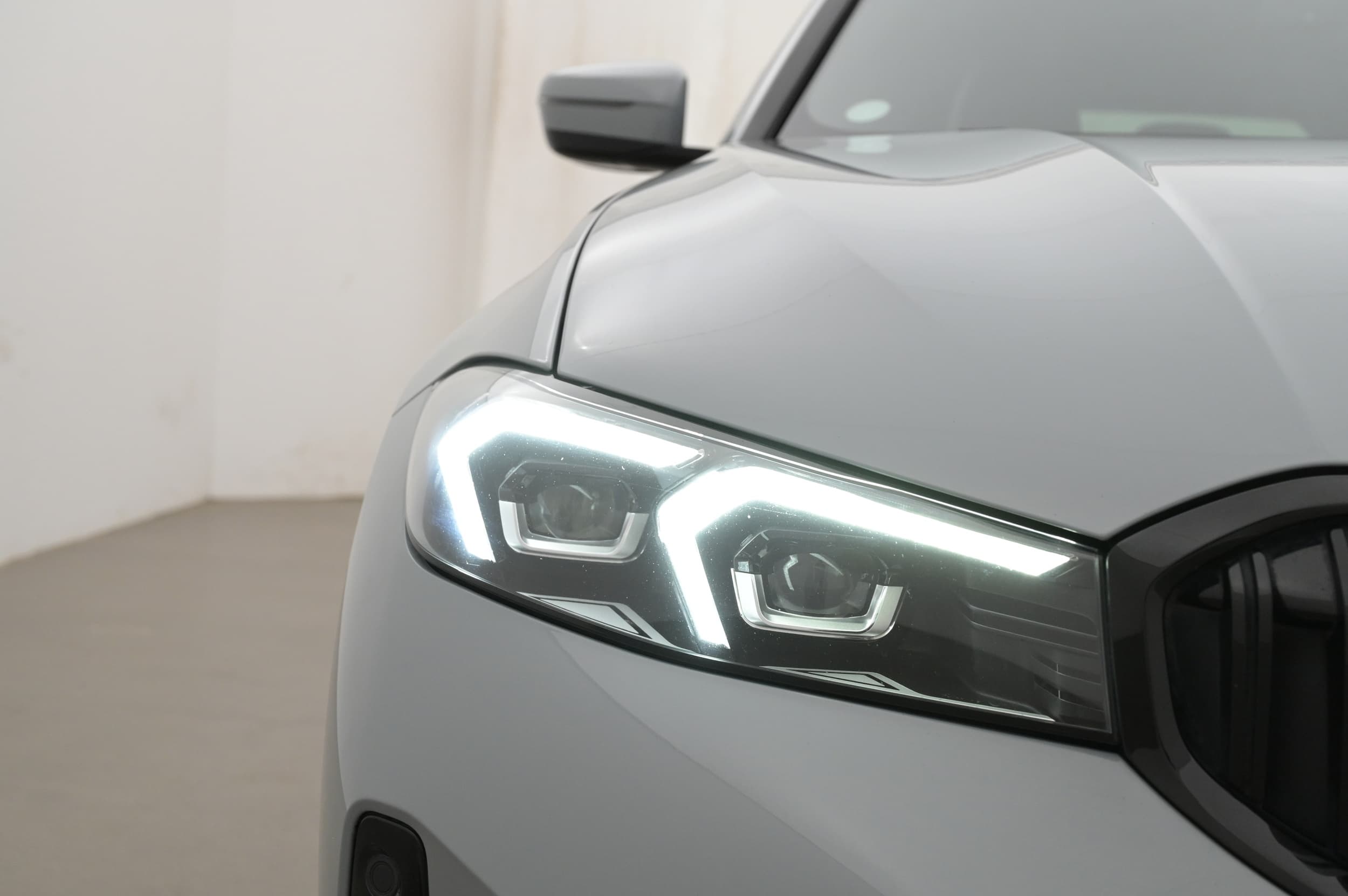 BMW 330e