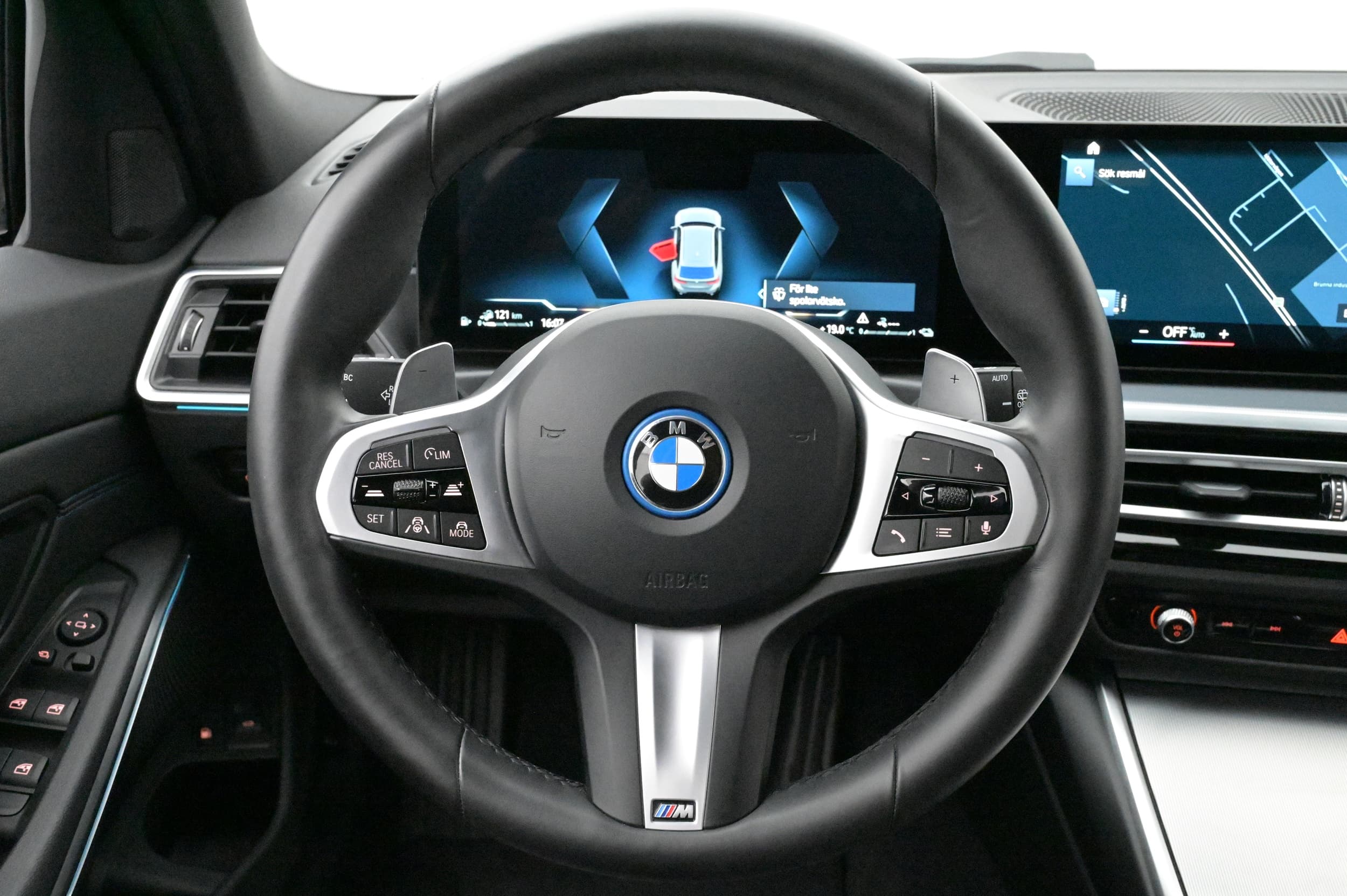 BMW 330e