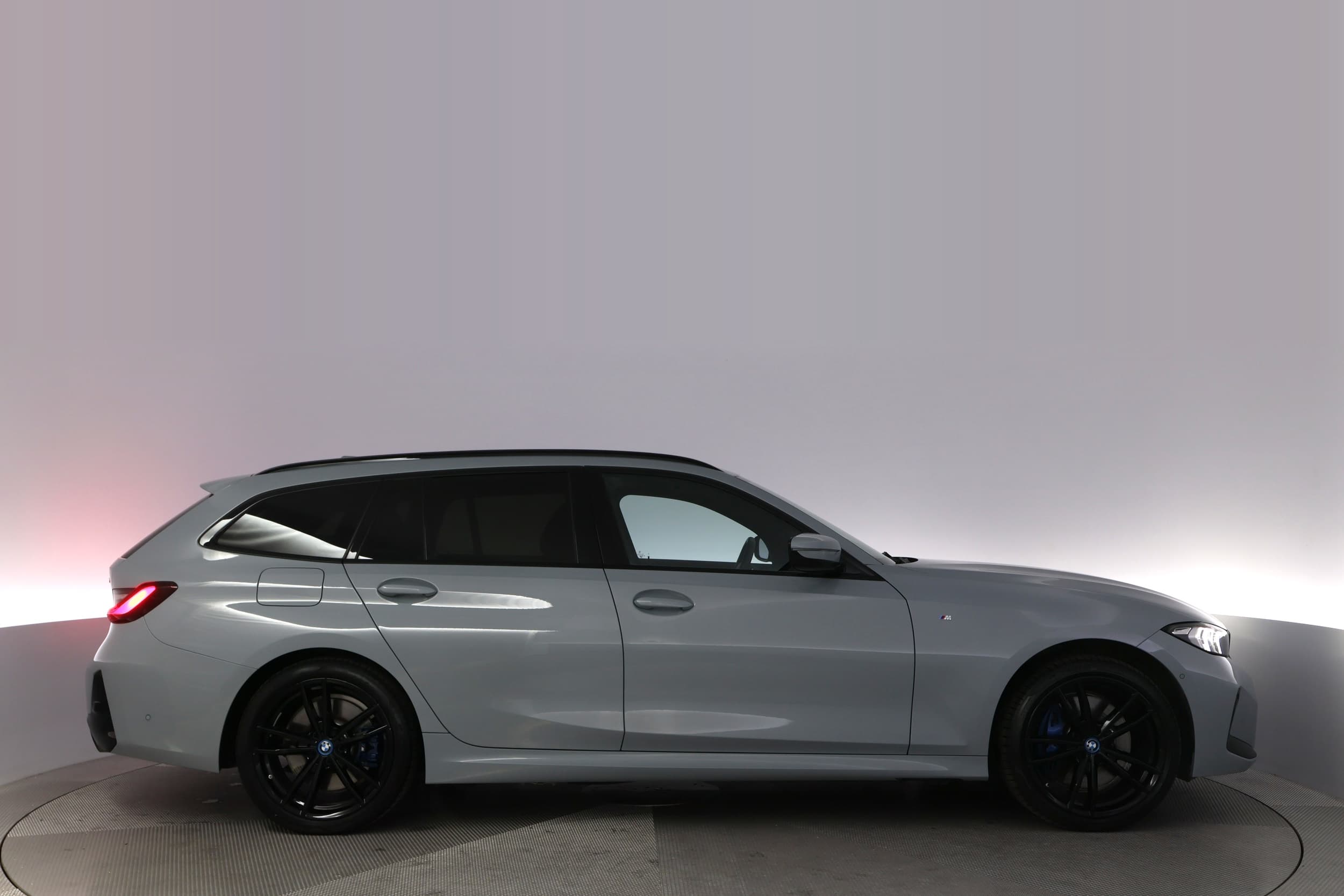 BMW 330e
