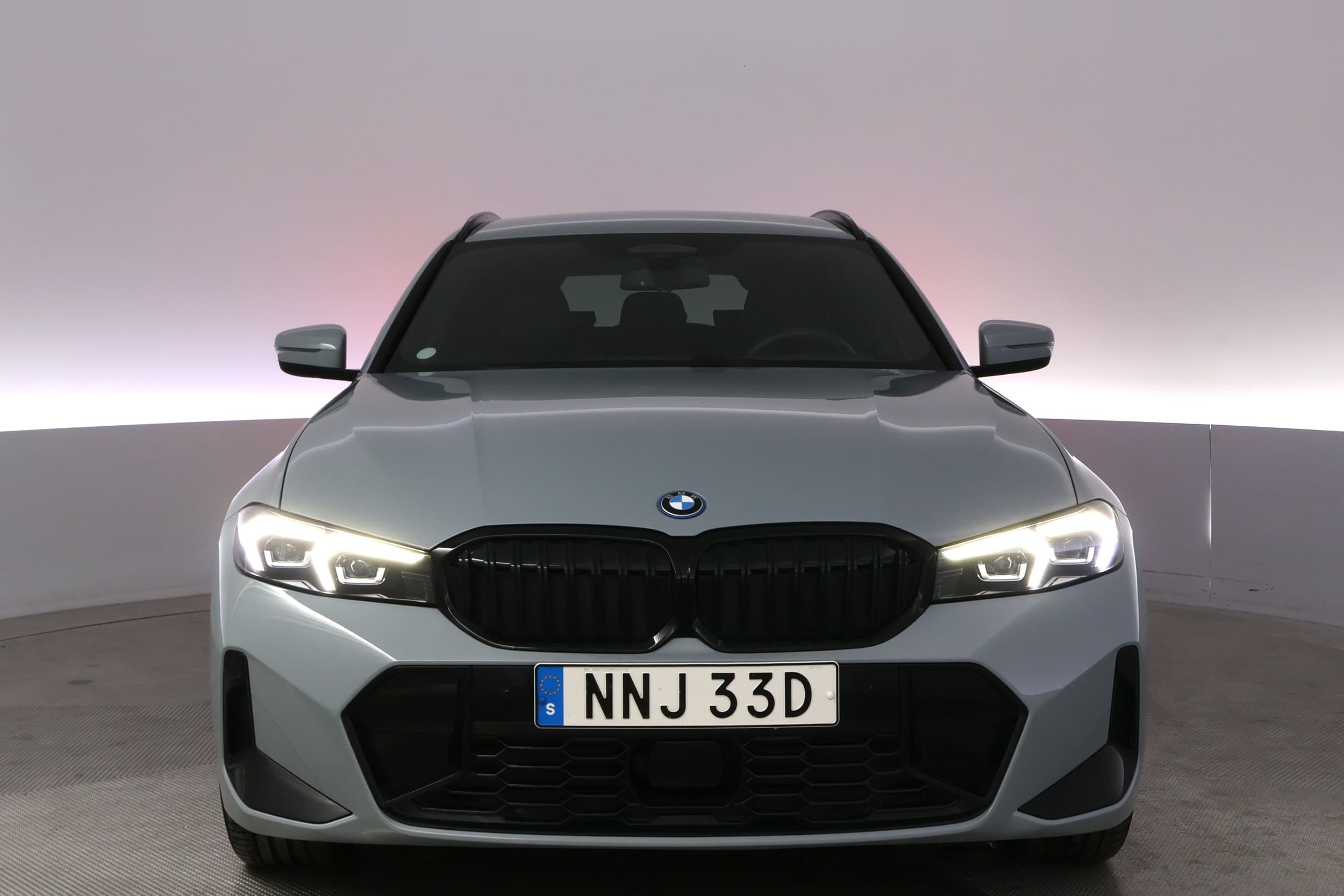 BMW 330e