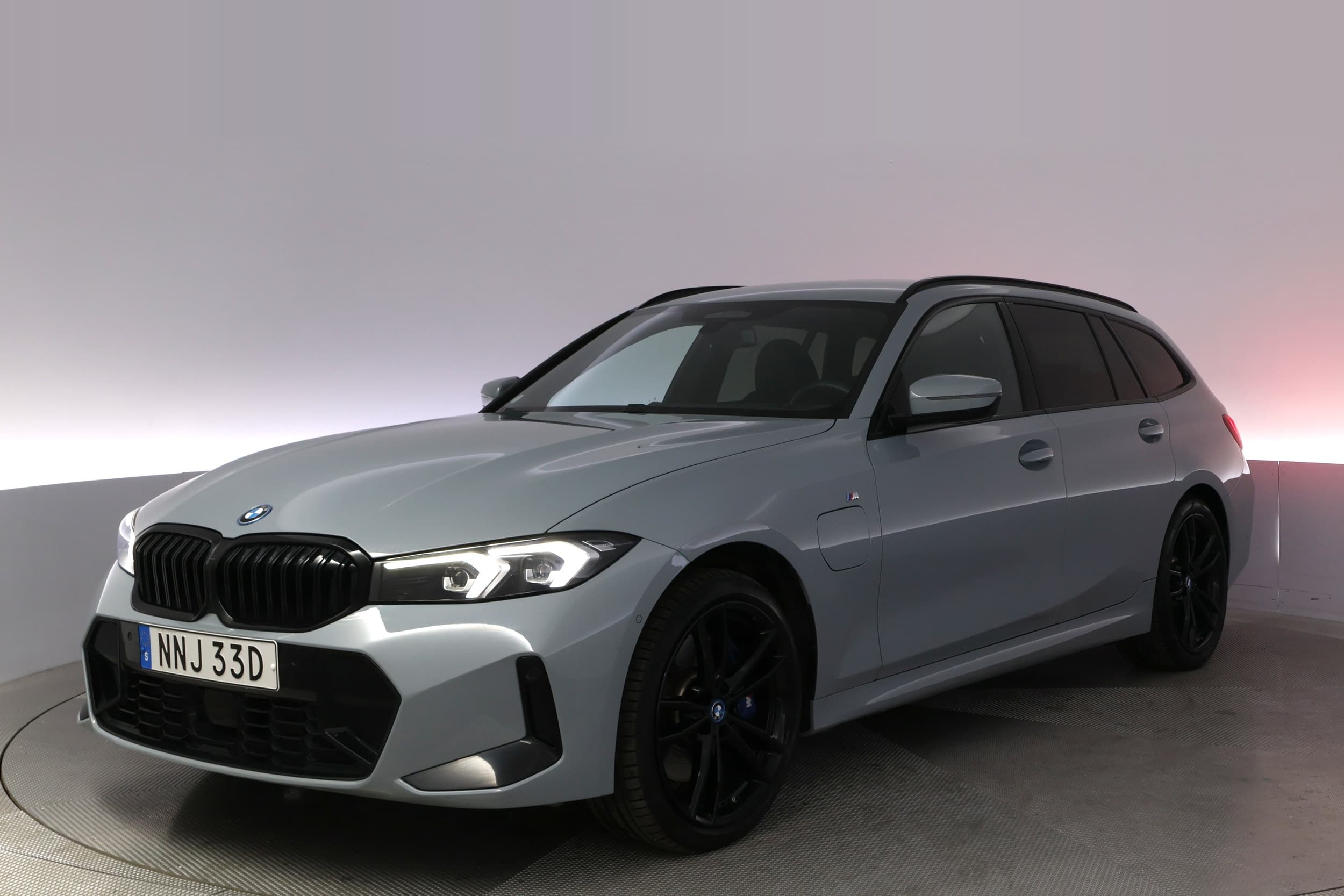 BMW 330e