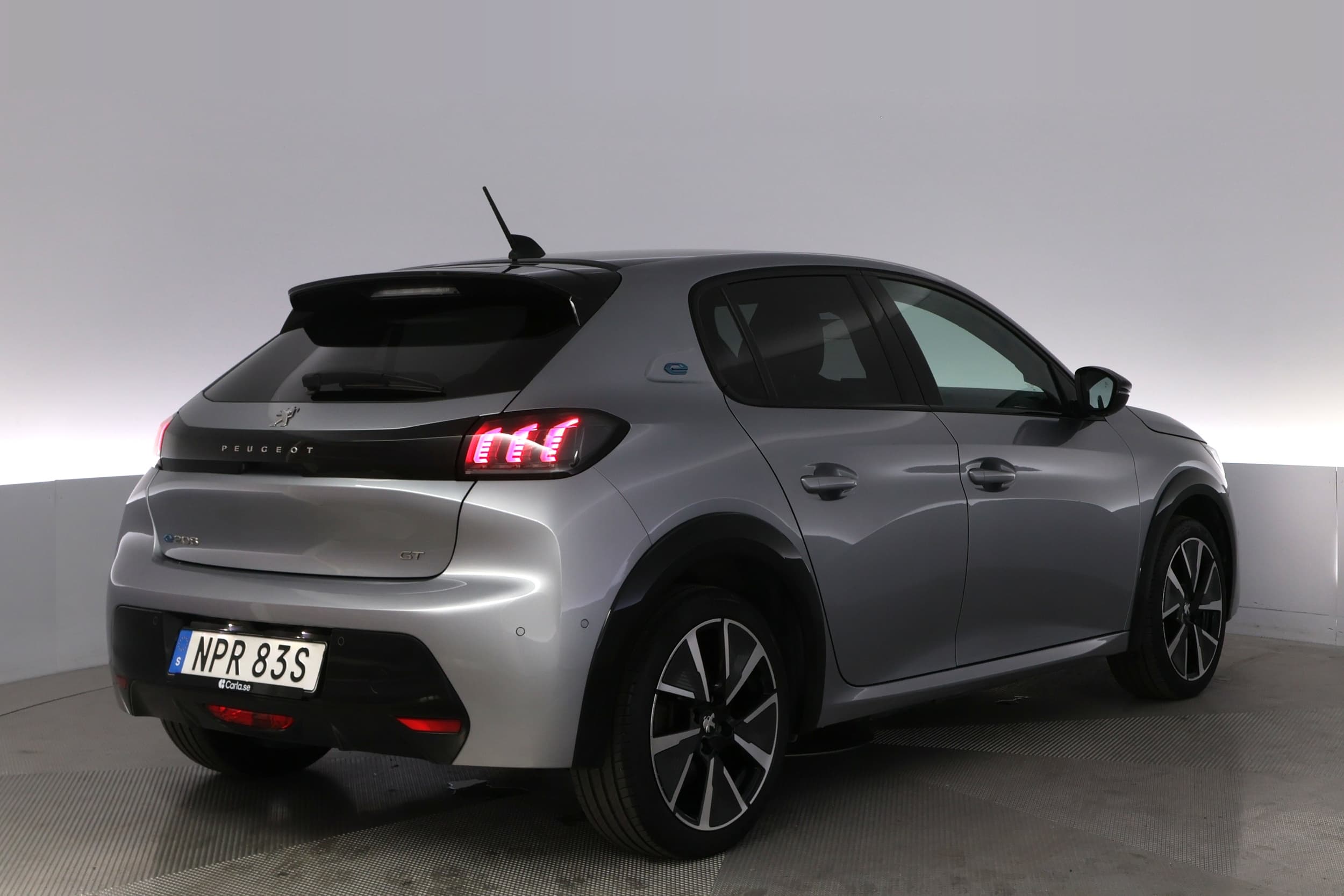 Peugeot e-208