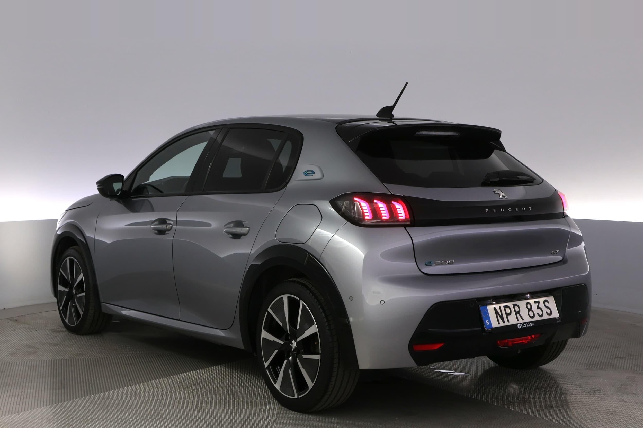 Peugeot e-208