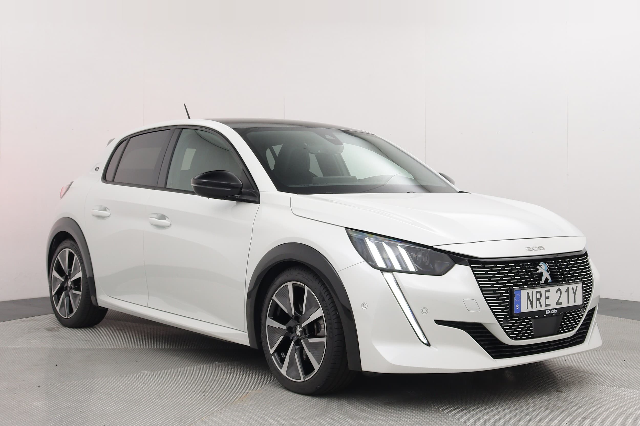 Peugeot e-208
