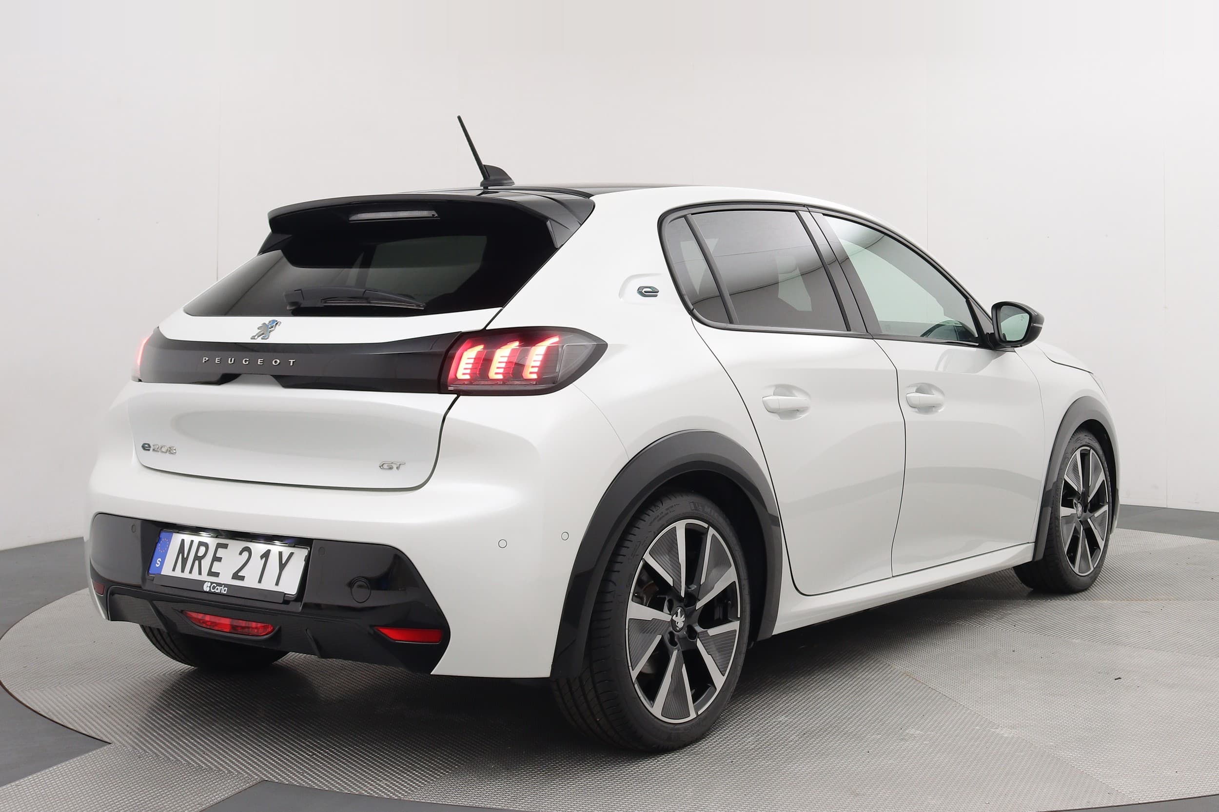 Peugeot e-208