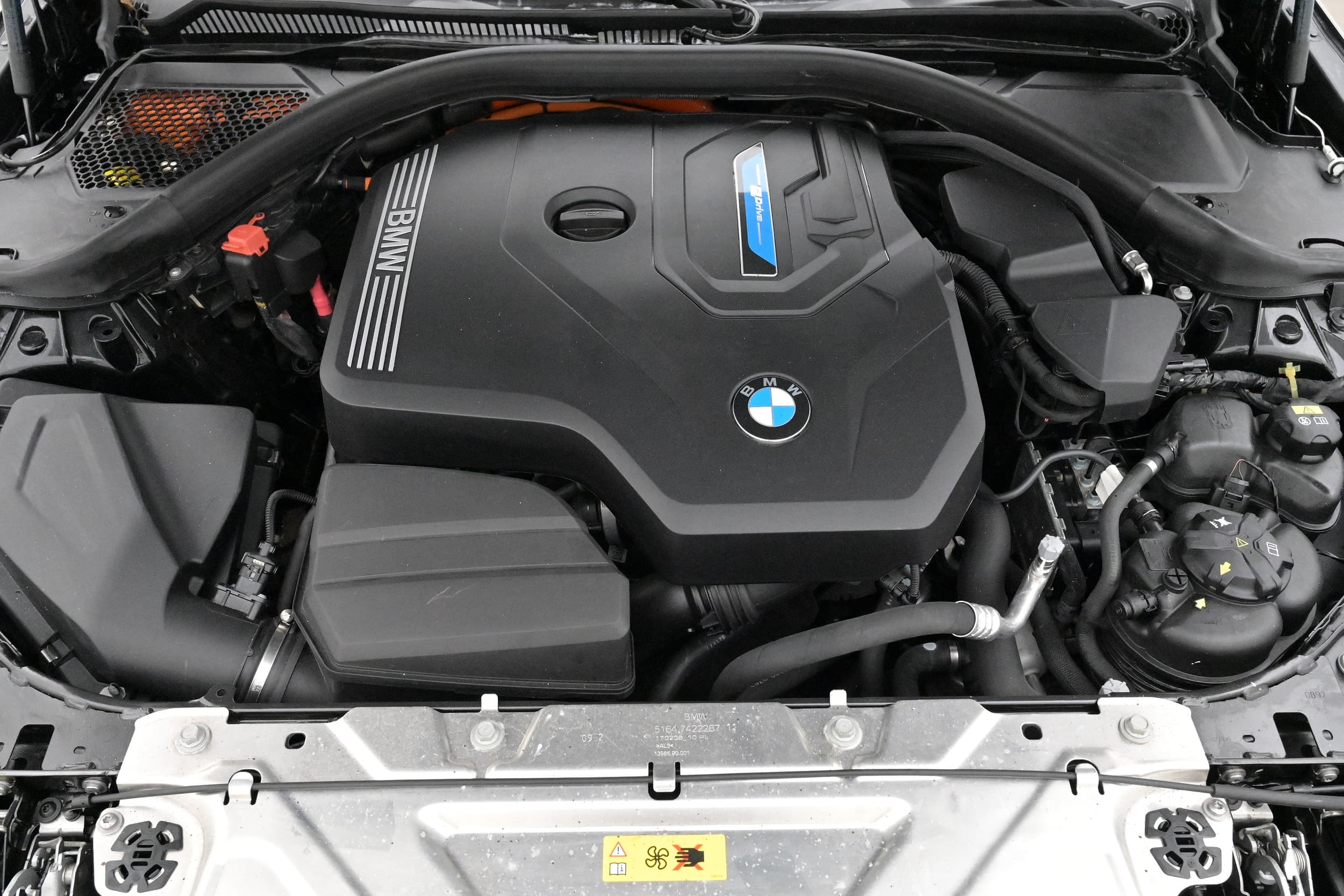 BMW 330e