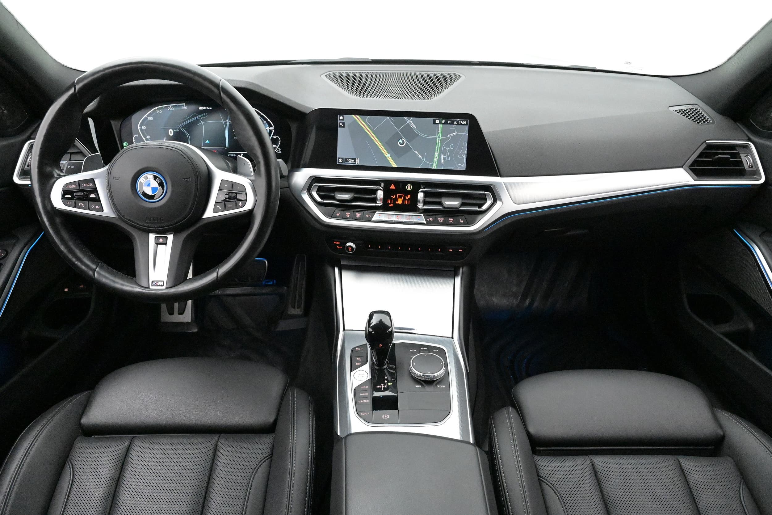 BMW 330e