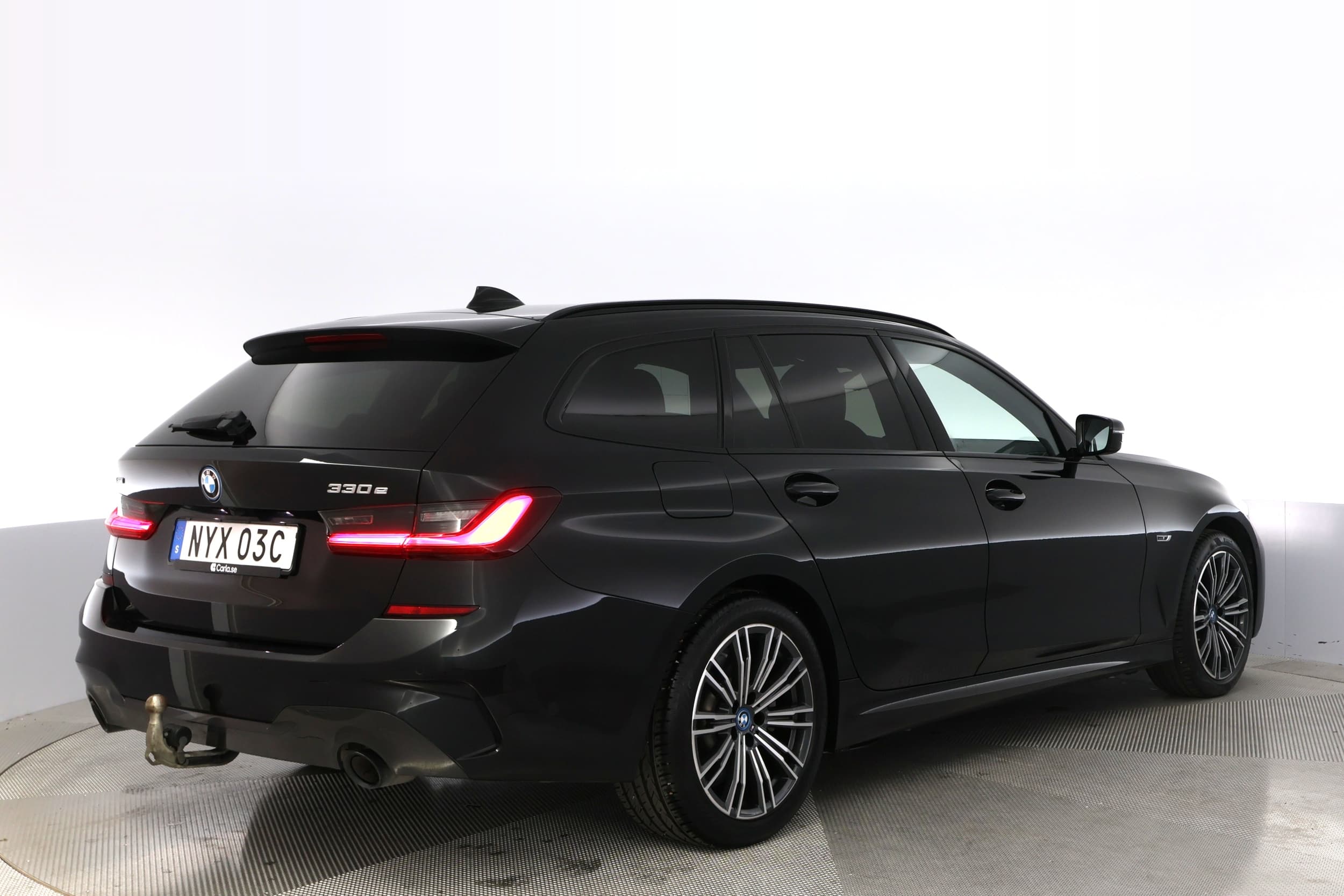 BMW 330e