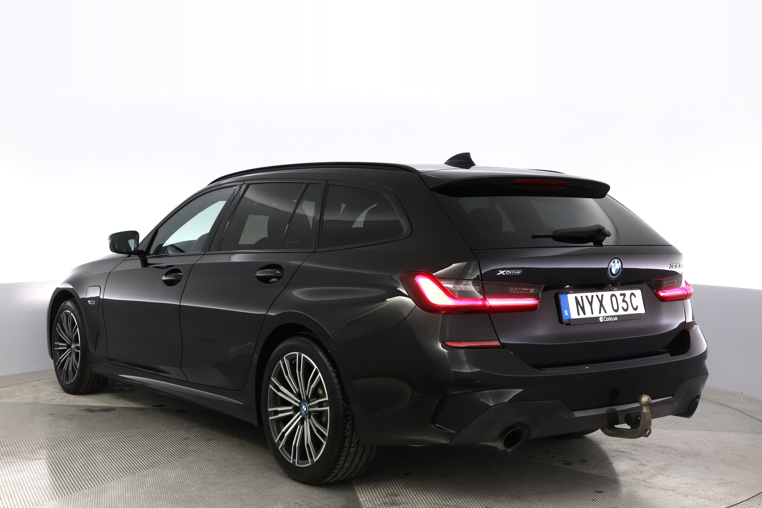 BMW 330e