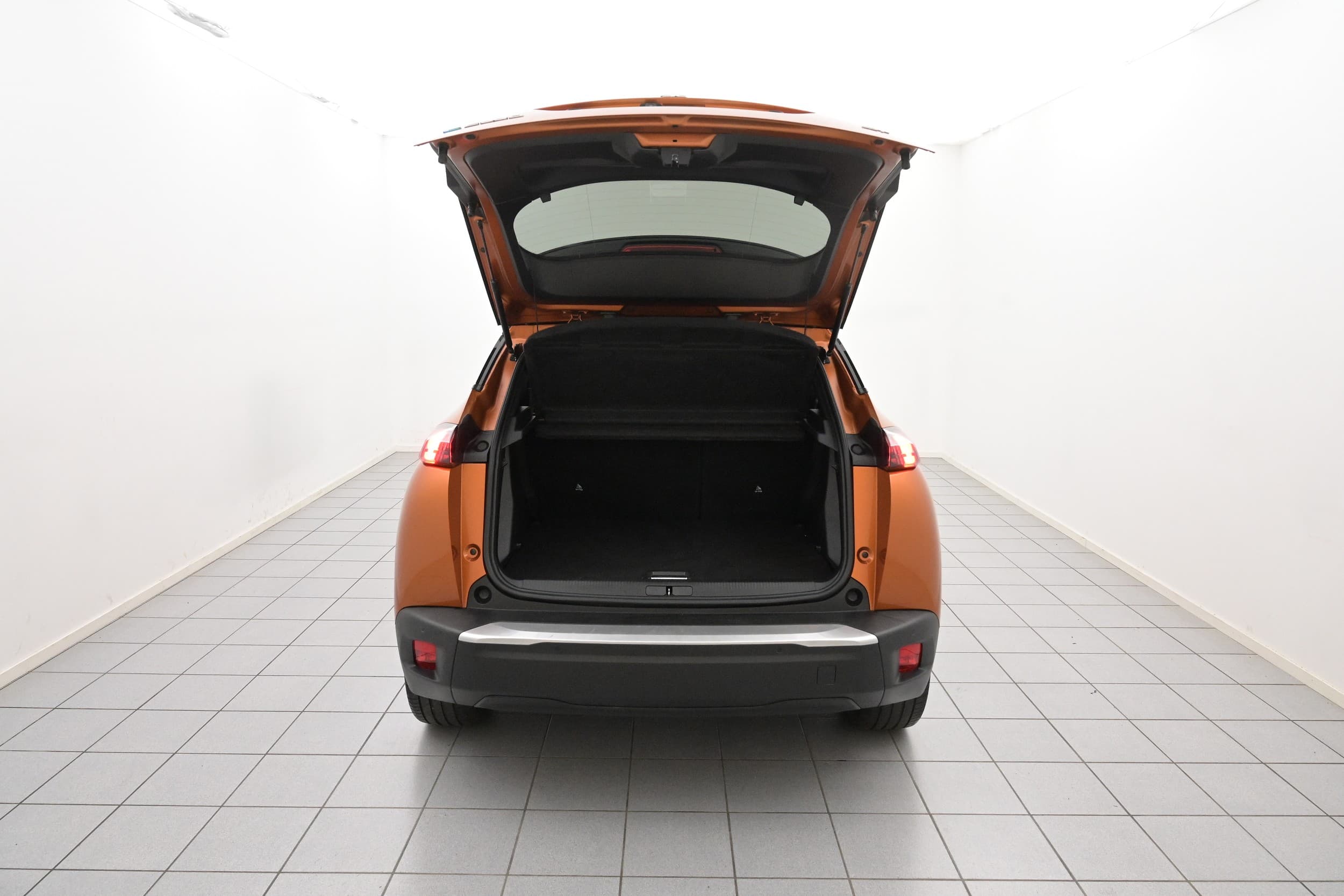 Peugeot e-2008