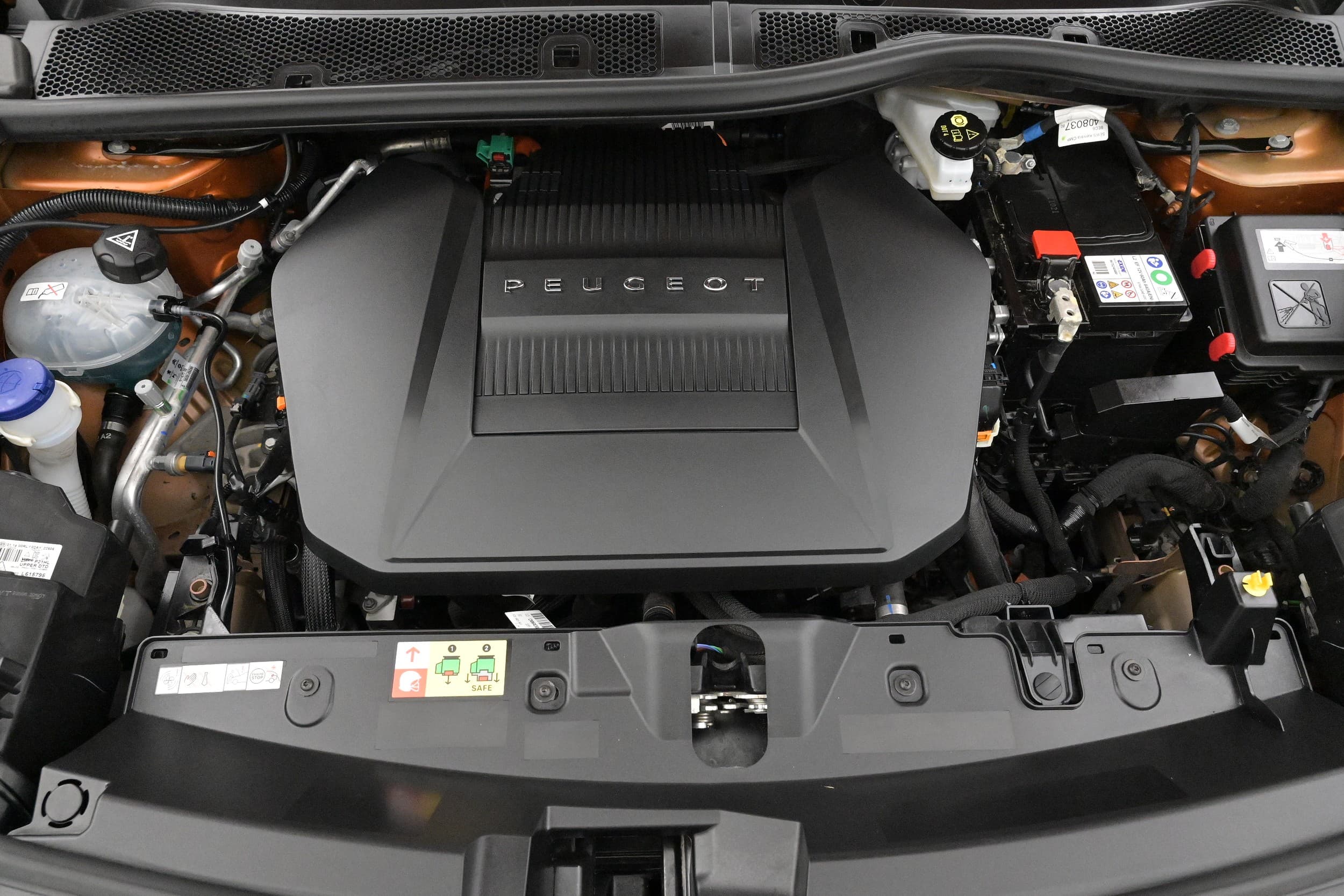 Peugeot e-2008