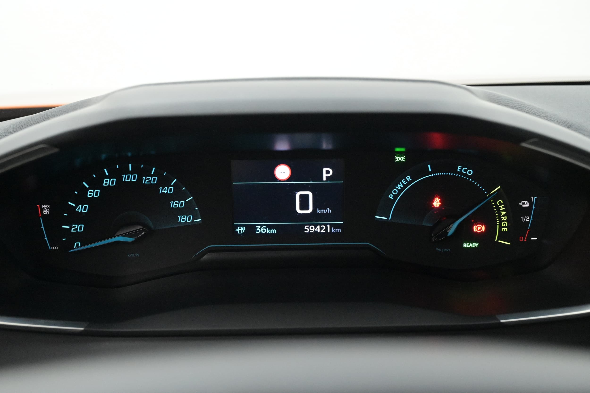 Peugeot e-2008