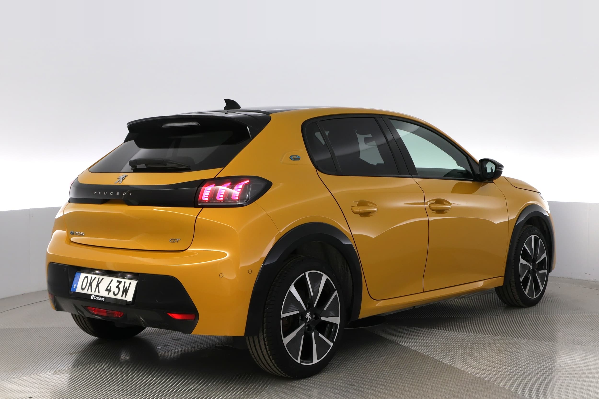 Peugeot e-208
