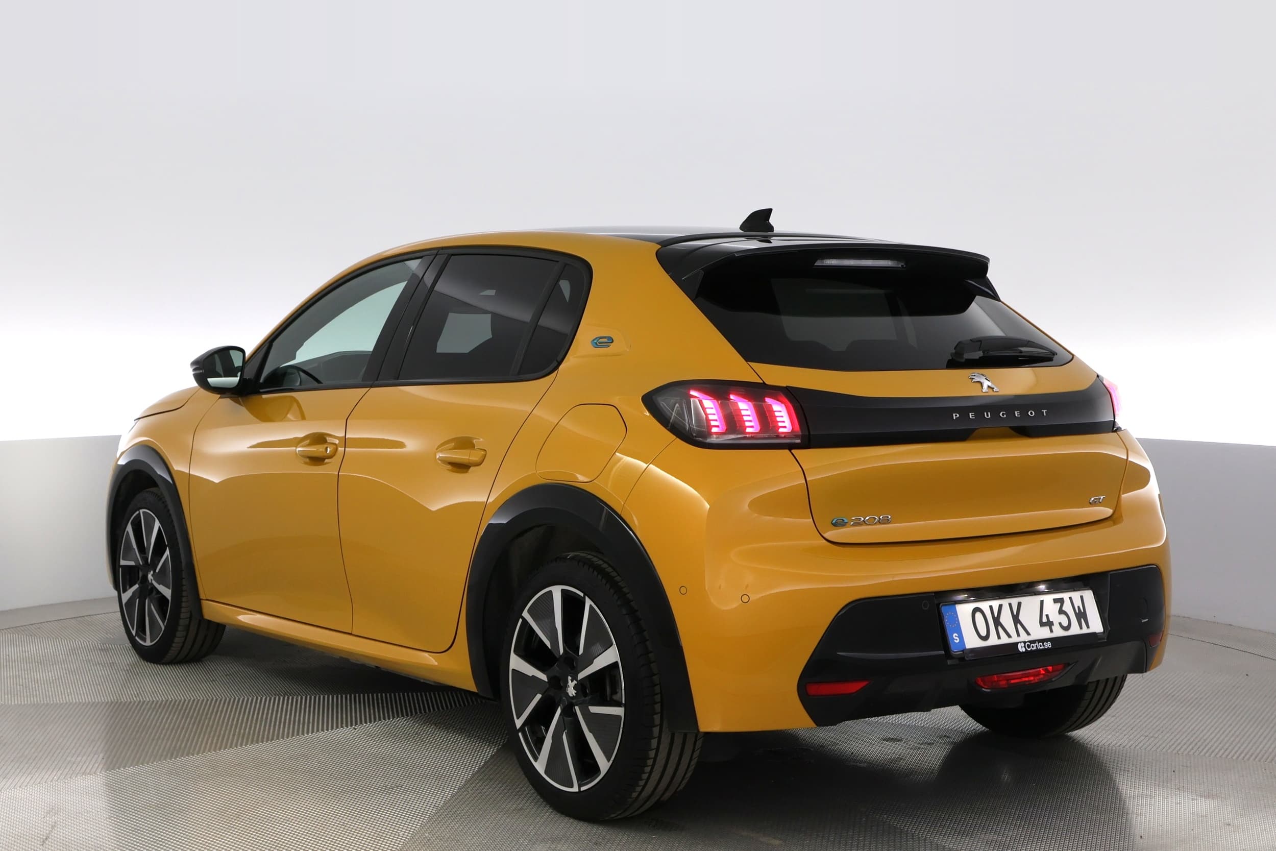 Peugeot e-208