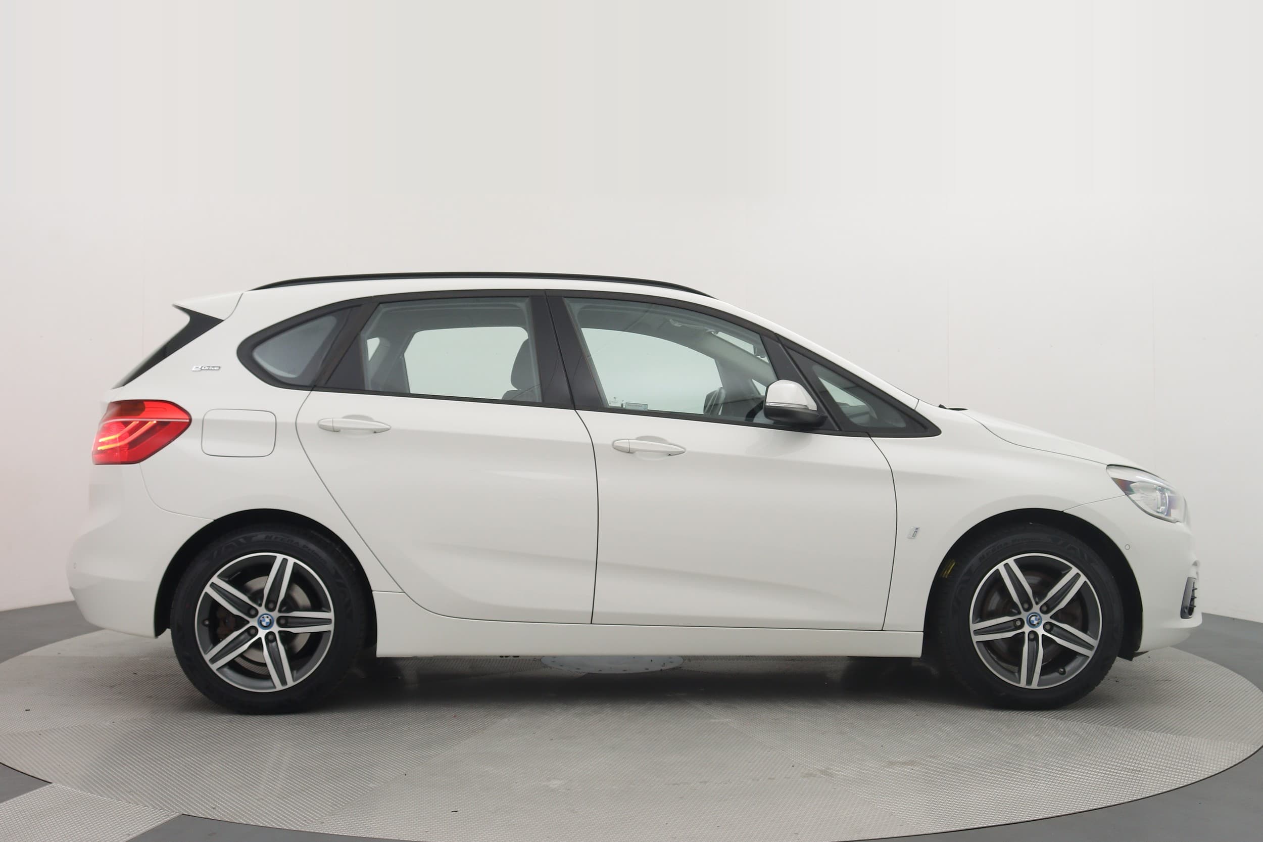 BMW 225xe