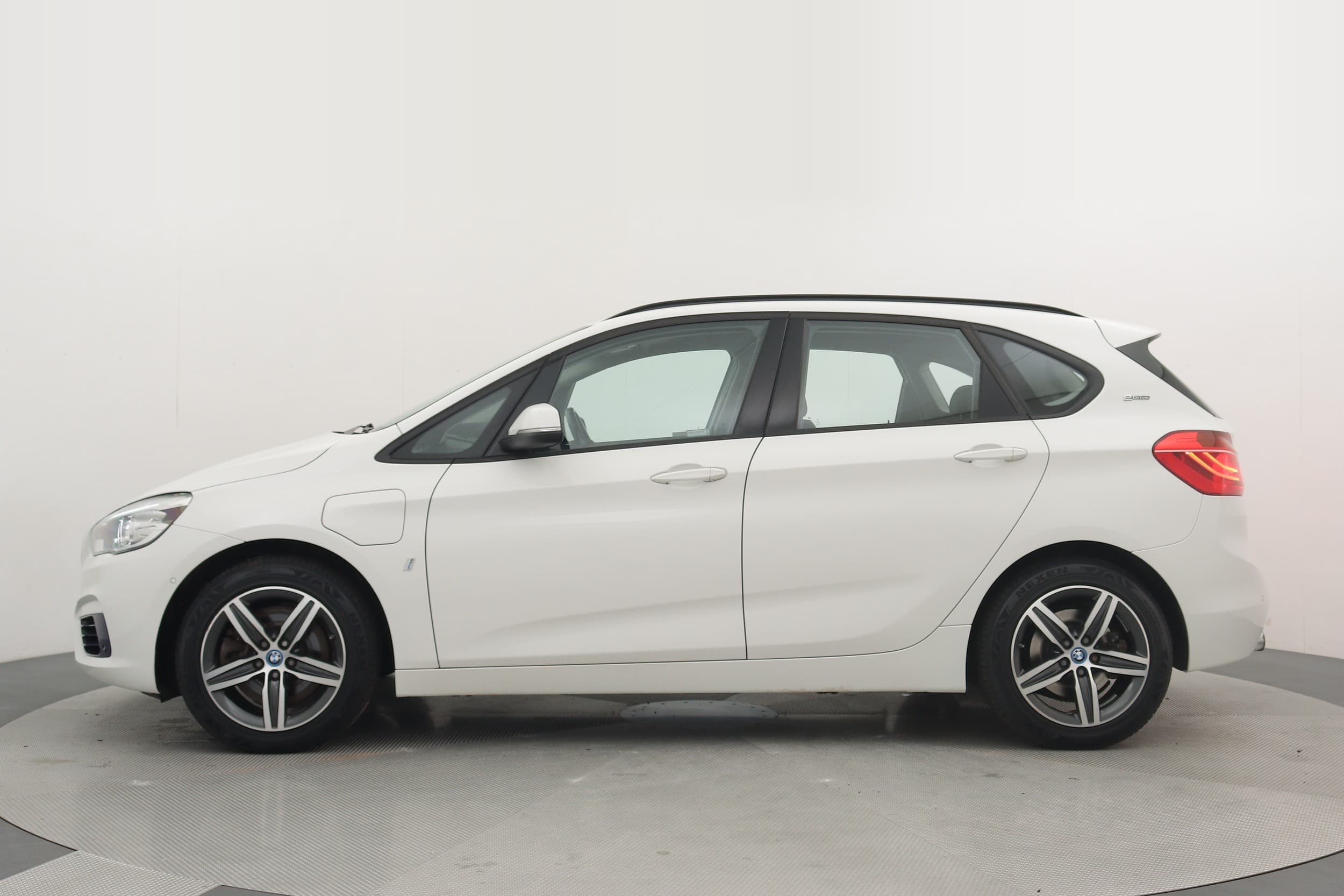 BMW 225xe