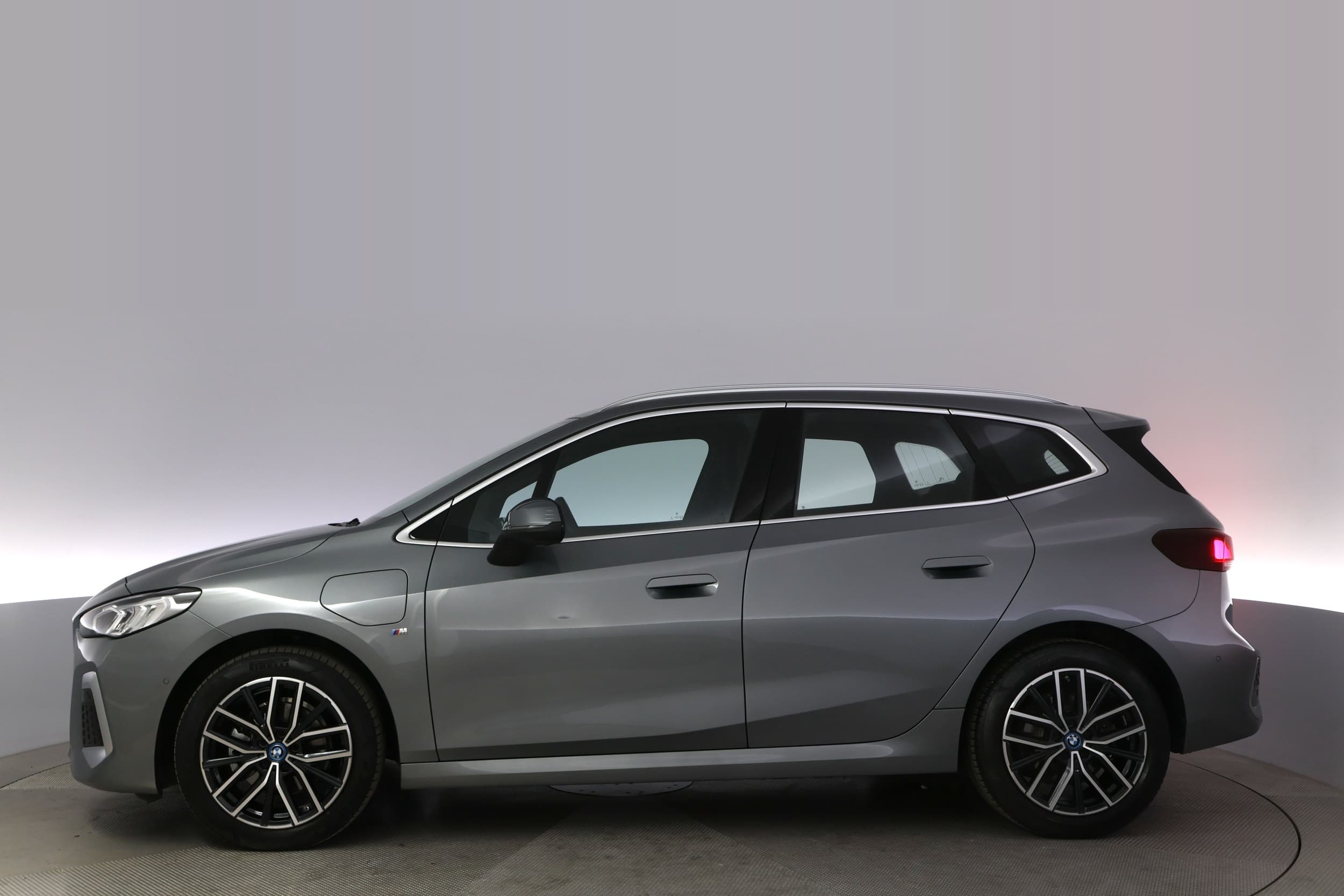 BMW 225e
