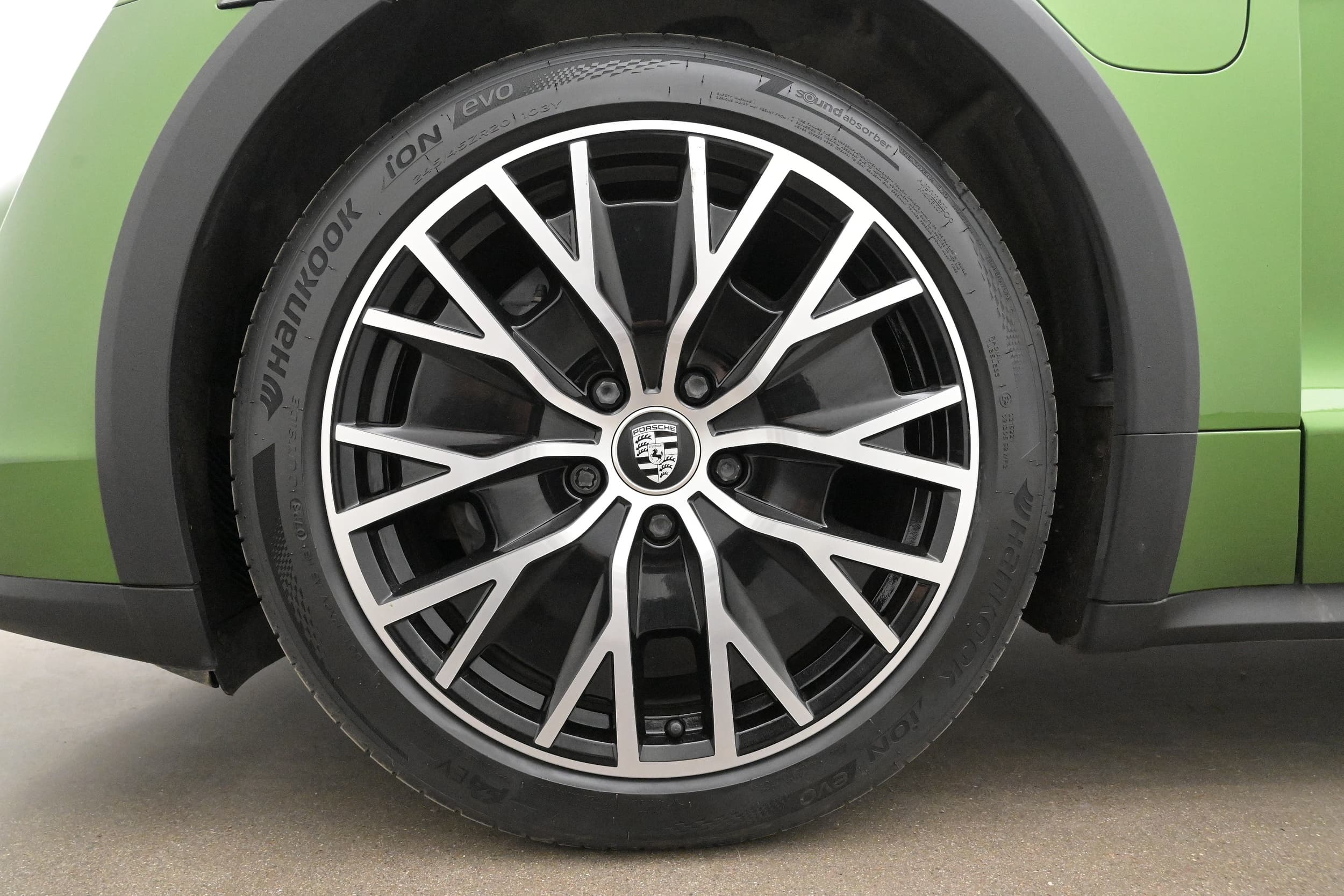Porsche Taycan