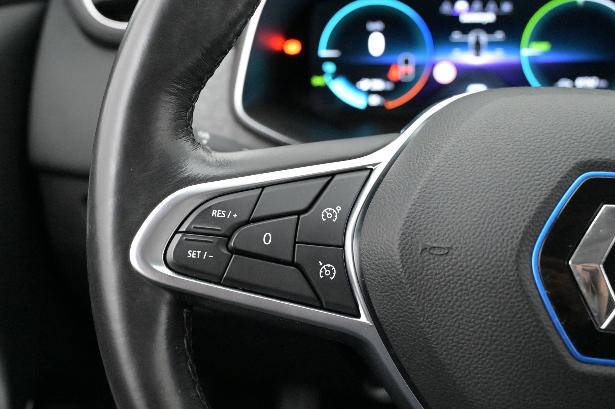 Multifunktionsratt med farthållare