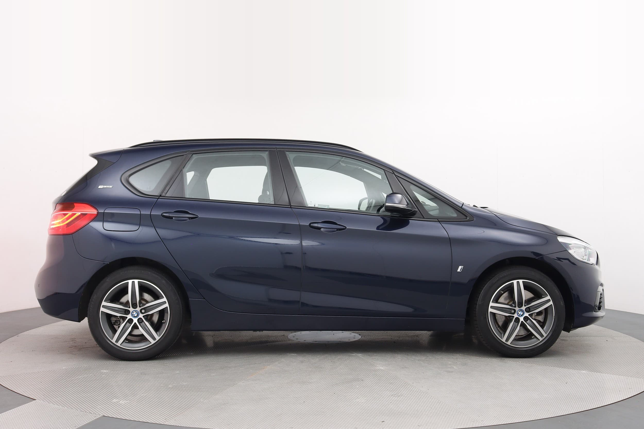 BMW 225xe