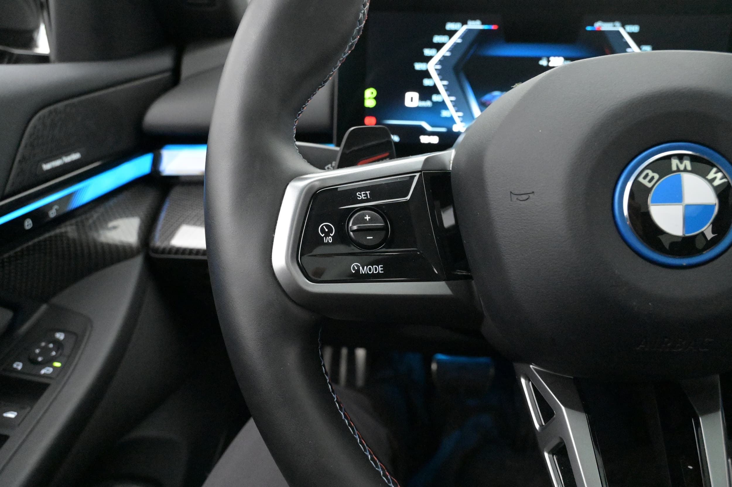 Adaptiv farthållare (Driving Assistant Professional)