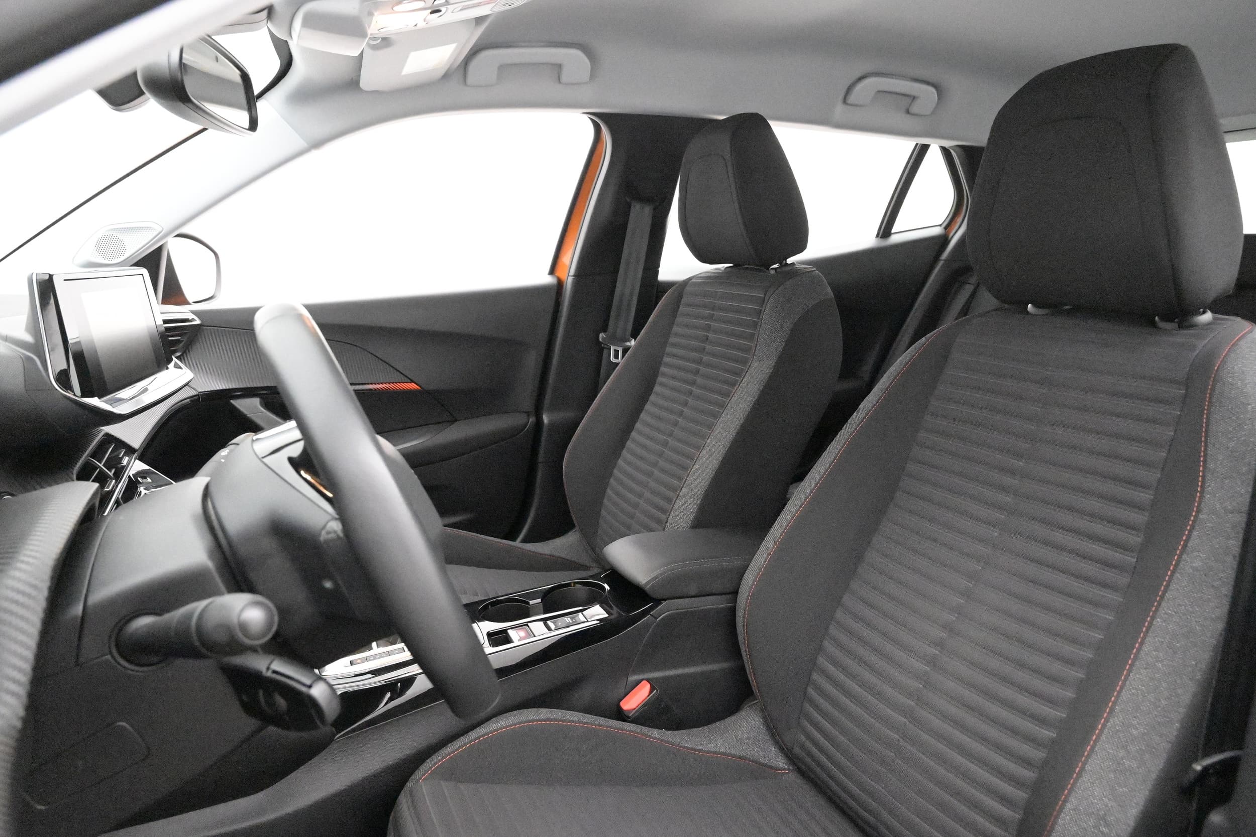 Peugeot e-2008