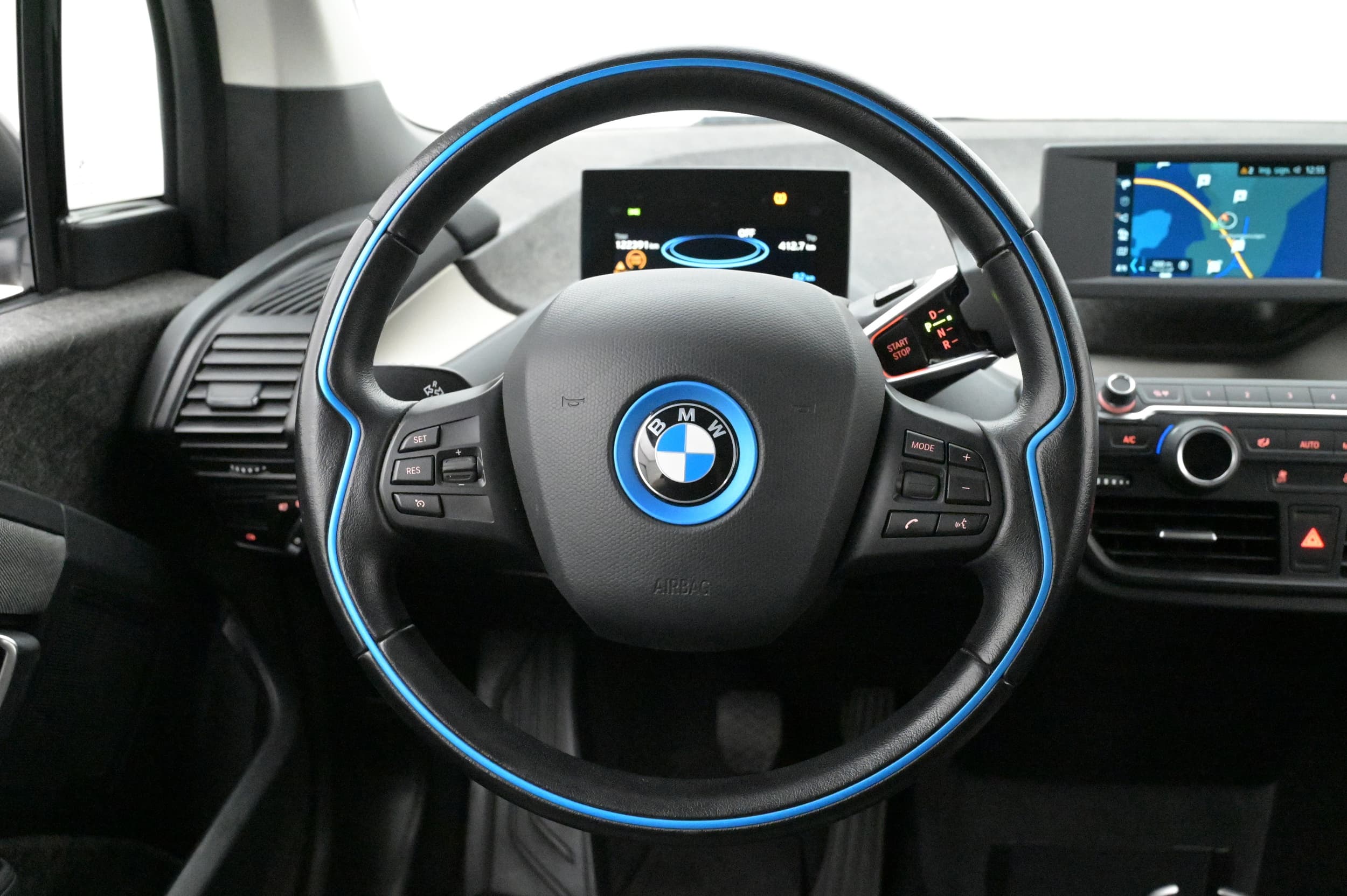 BMW i3s