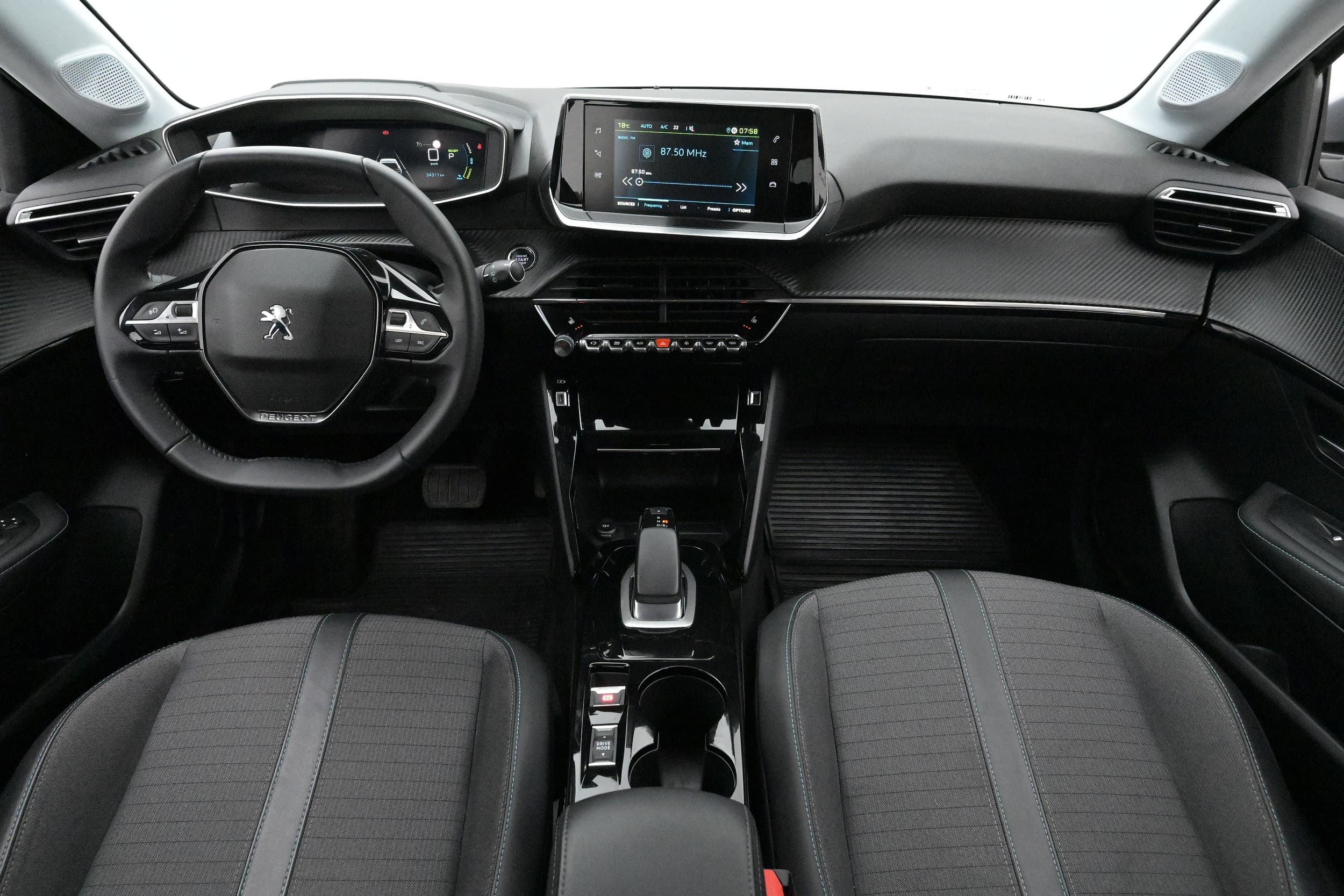 Peugeot e-208