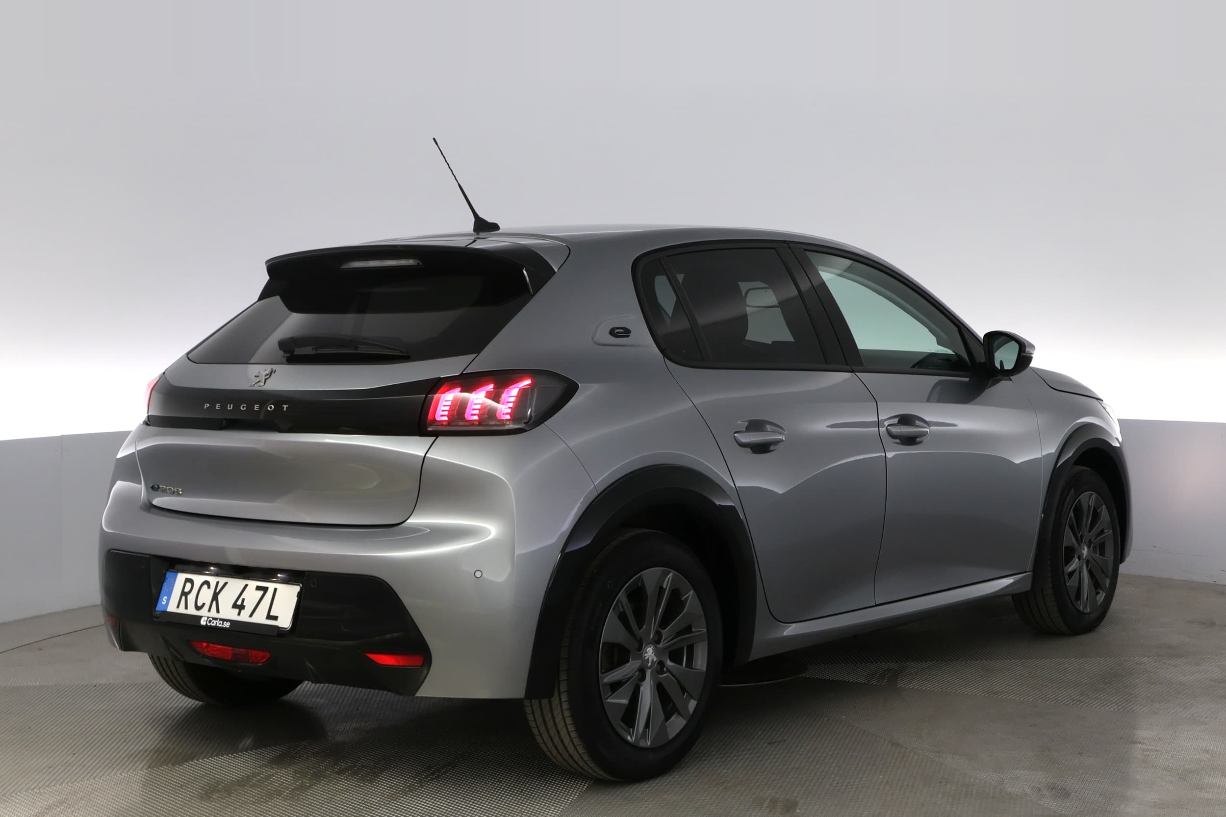 Peugeot e-208