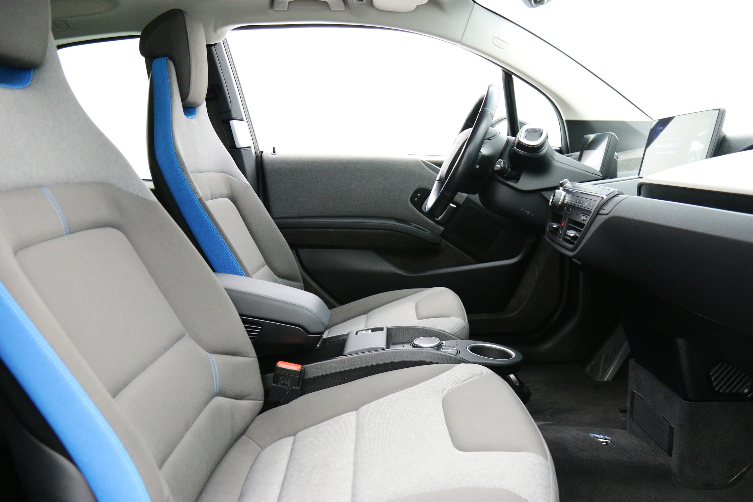 BMW i3s