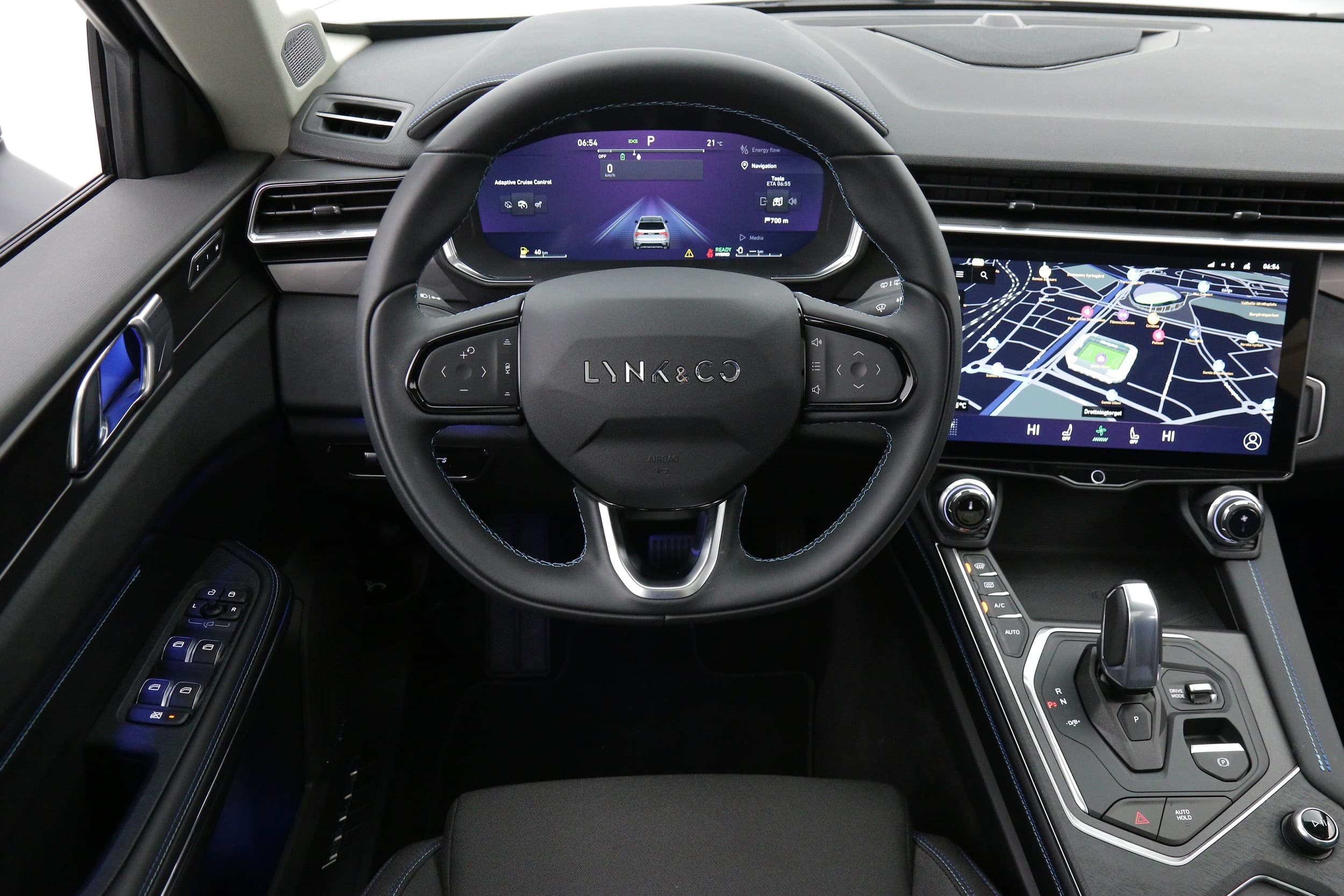 Lynk & Co 01