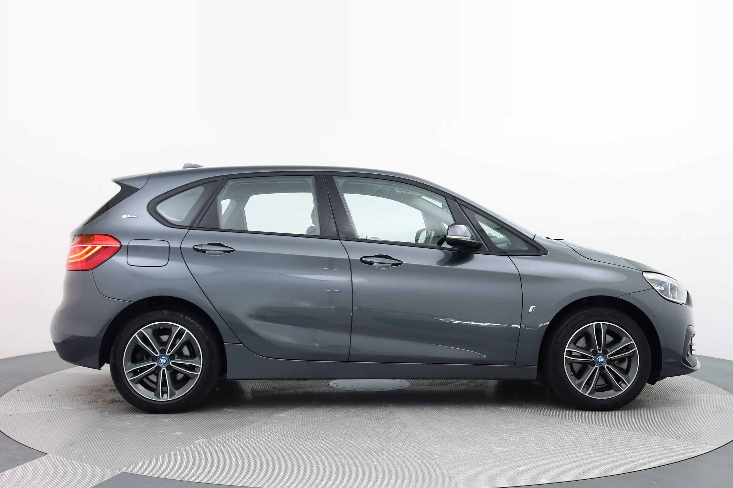 BMW 225xe
