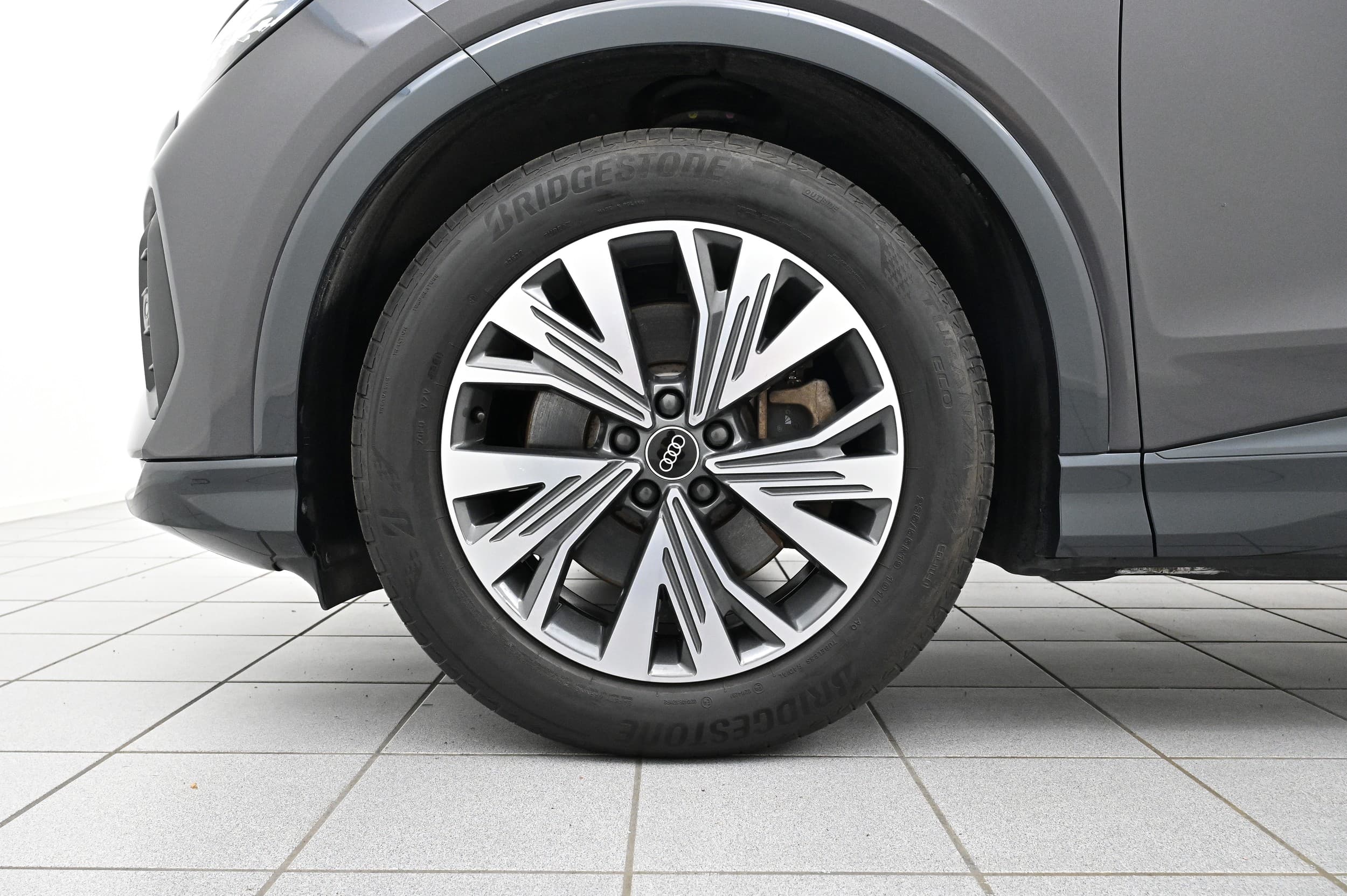 Audi Q4