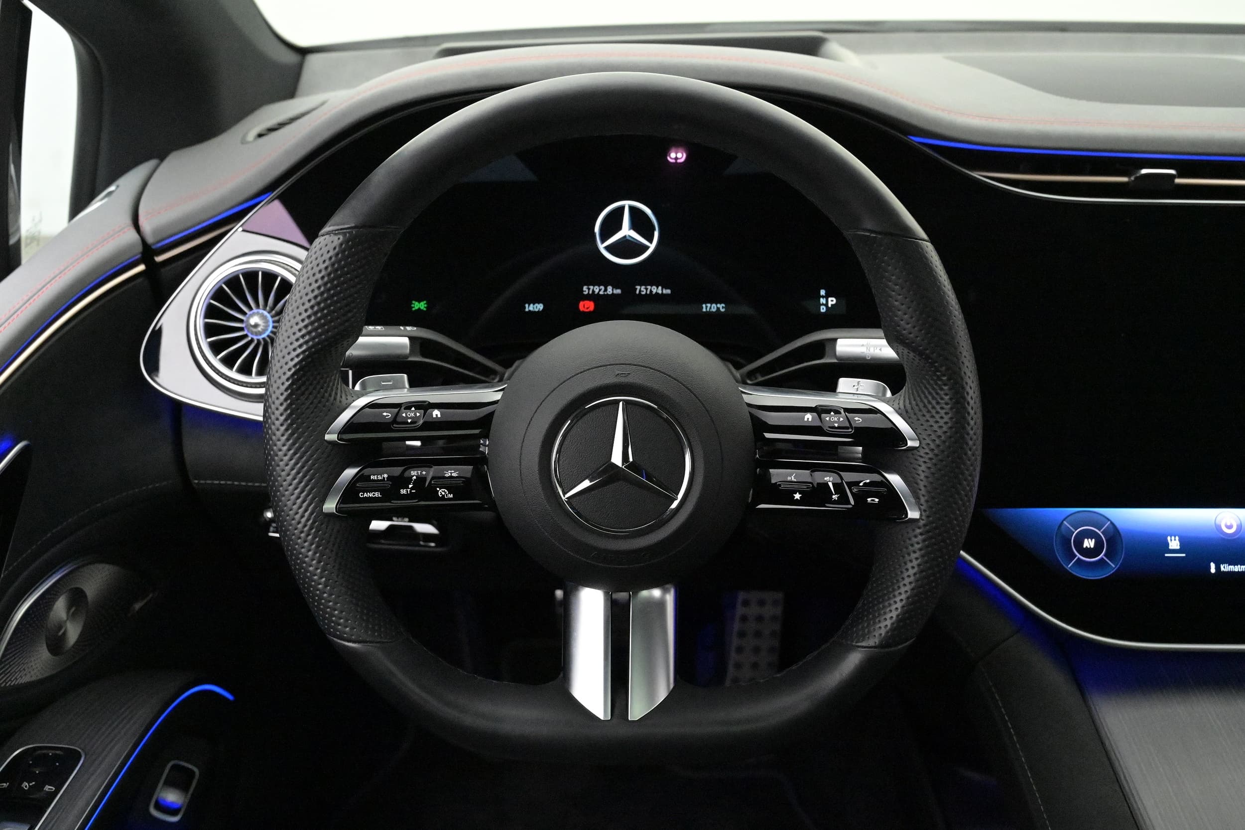 Mercedes-Benz EQS