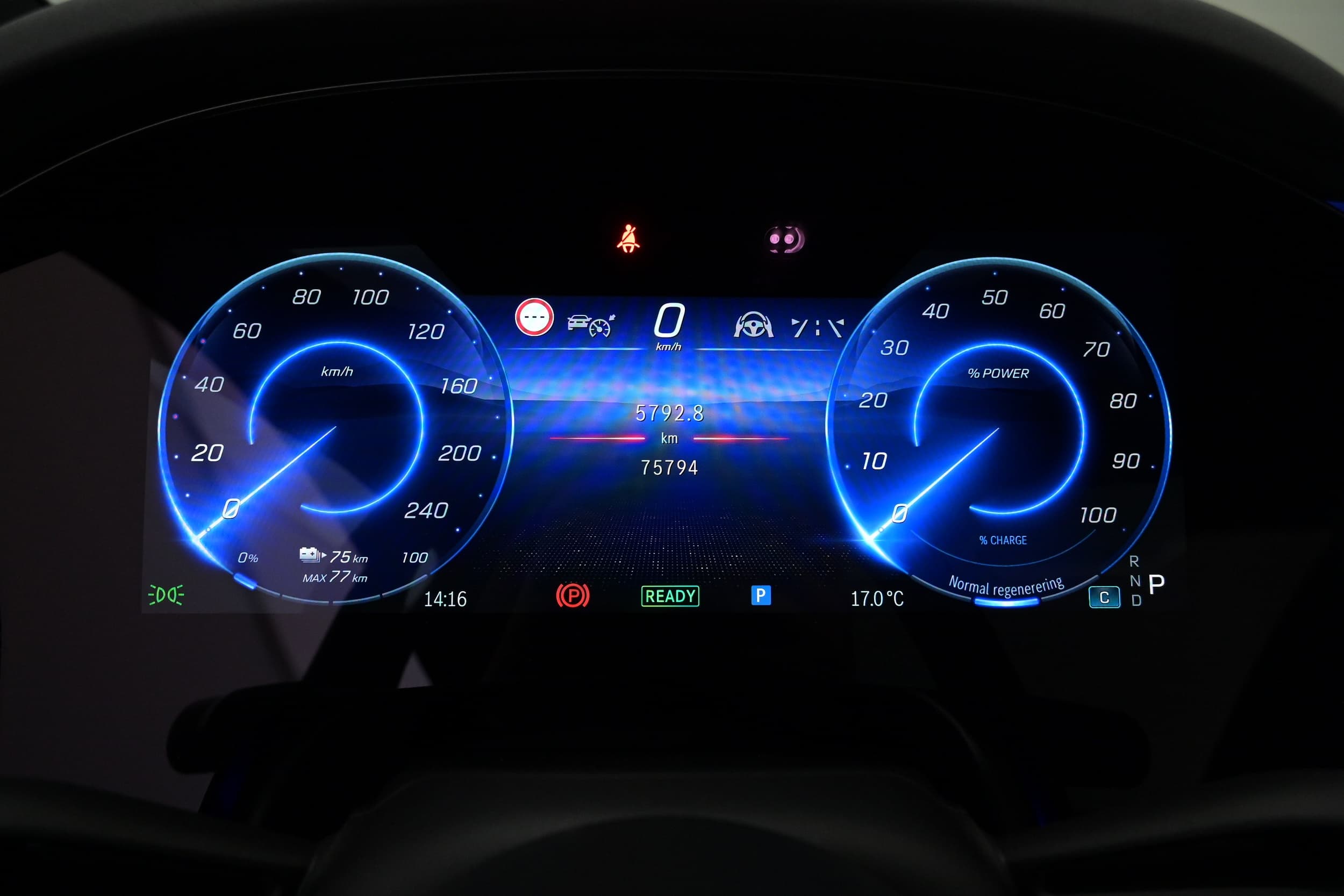 Mercedes-Benz EQS