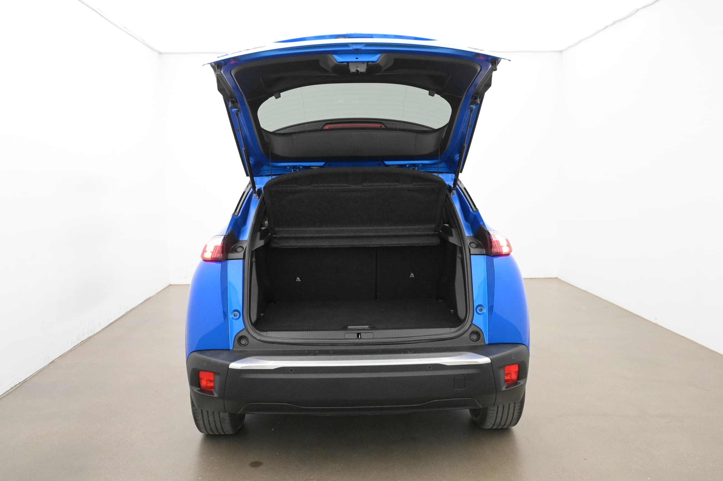 Peugeot e-2008