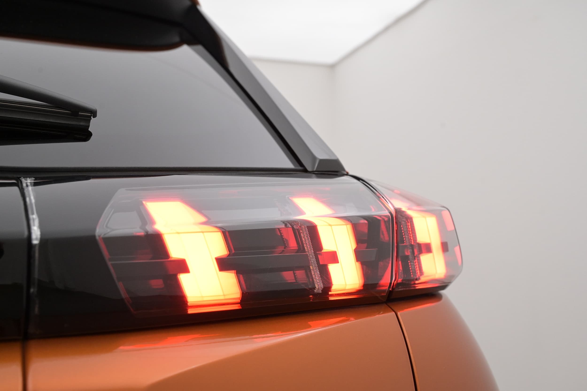 Peugeot e-2008