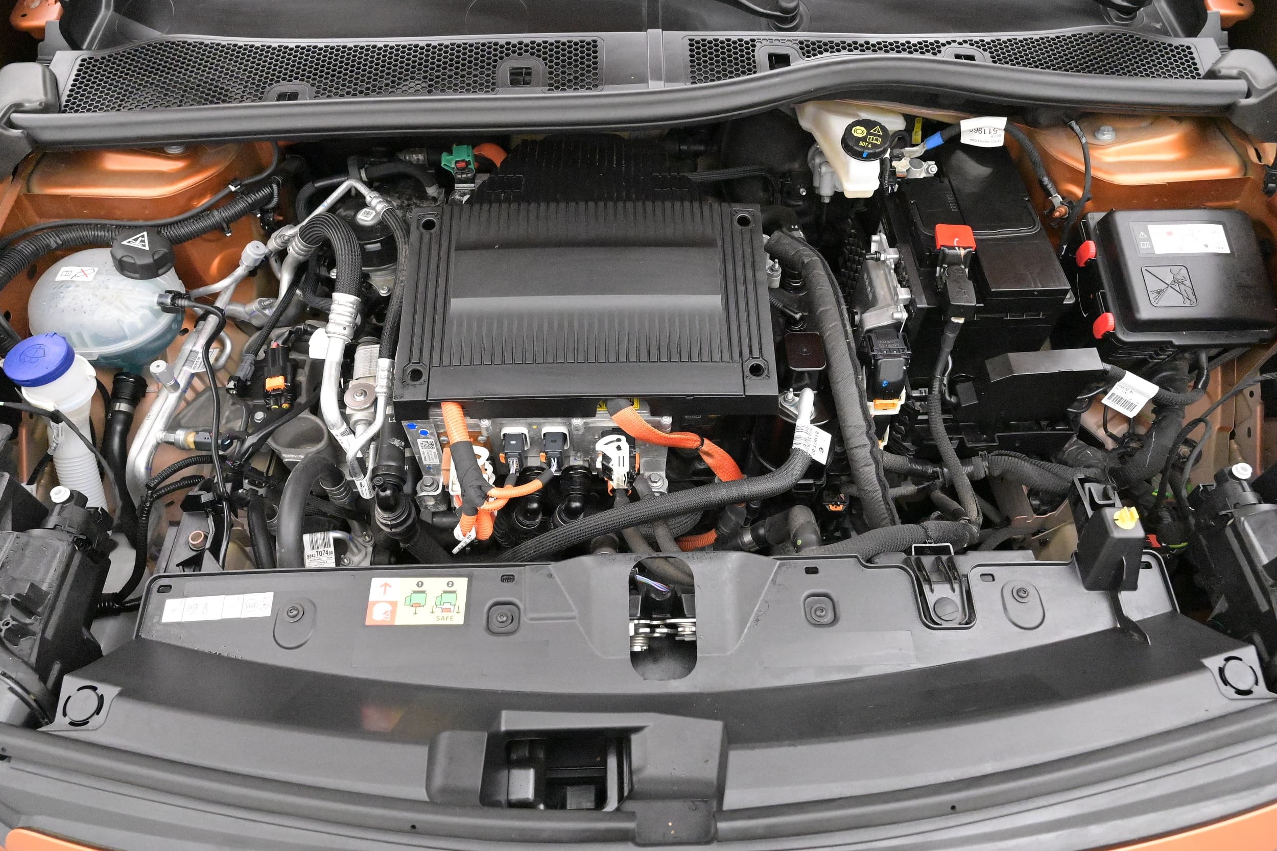 Peugeot e-2008