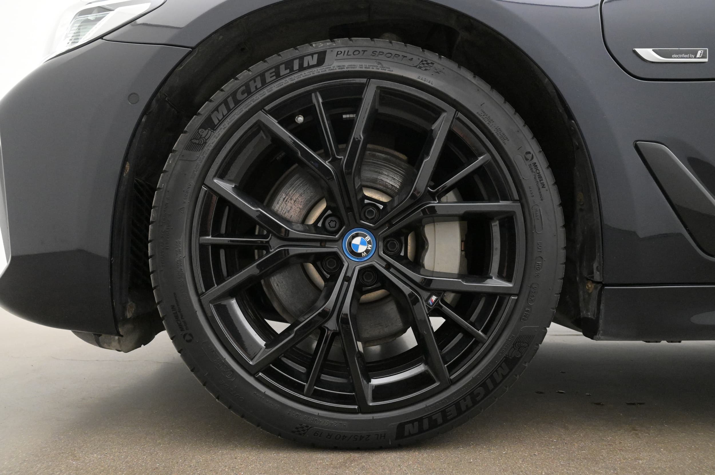 BMW 530e