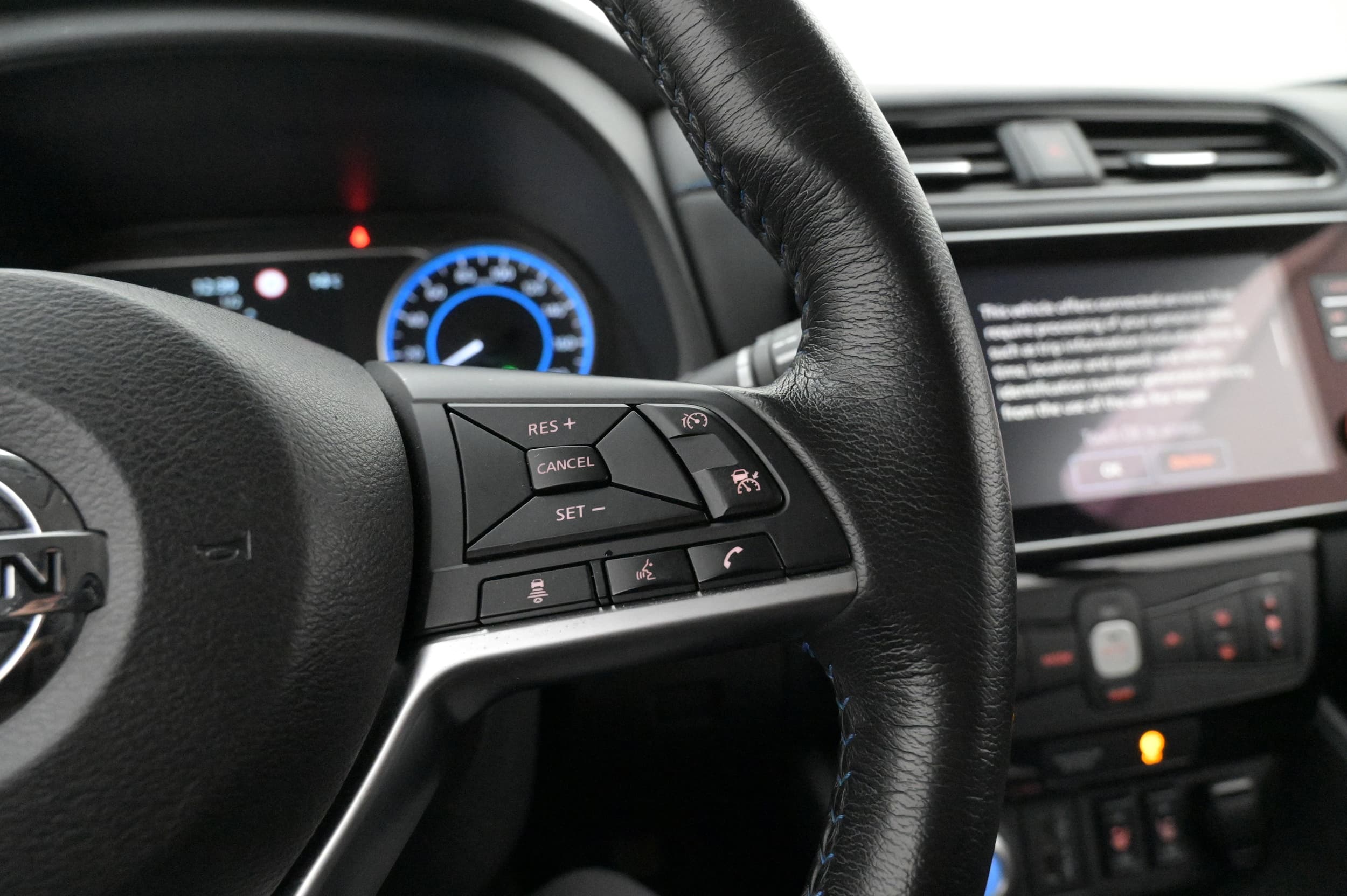 Intelligent adaptiv farthållare och Driver Assist Pack