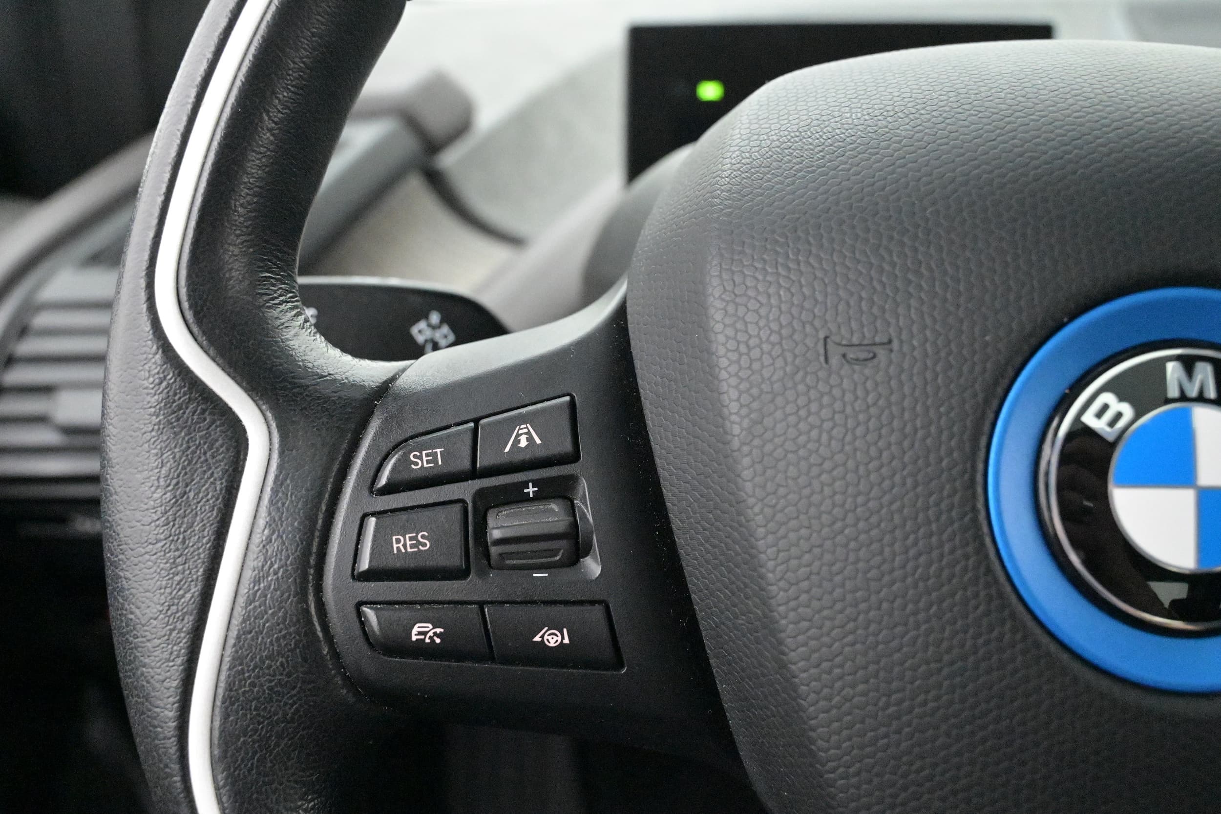 BMW i3s