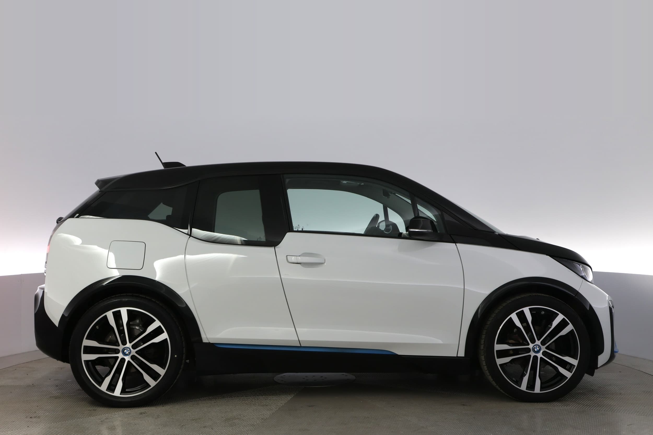 BMW i3s