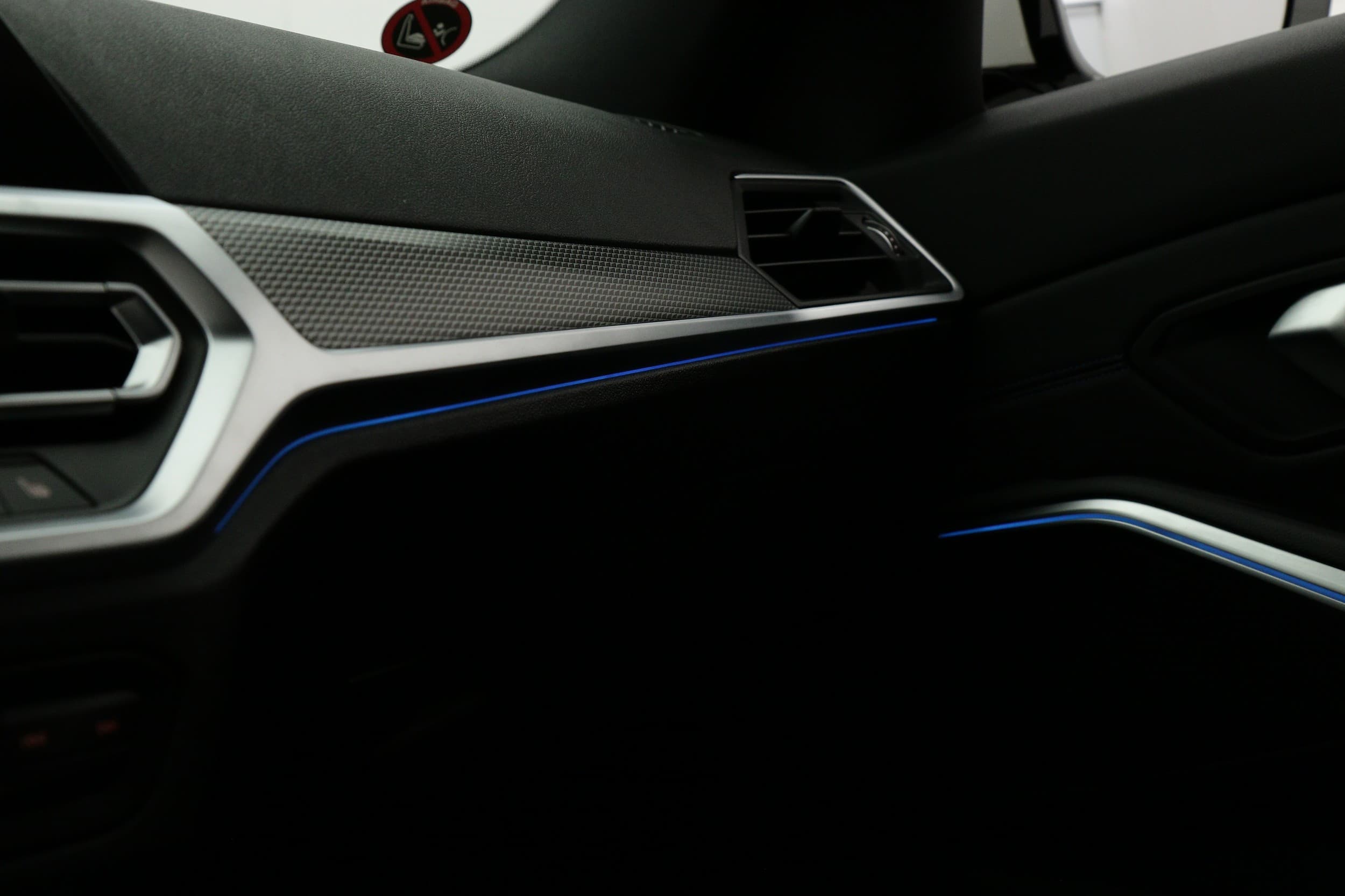 BMW 330e 