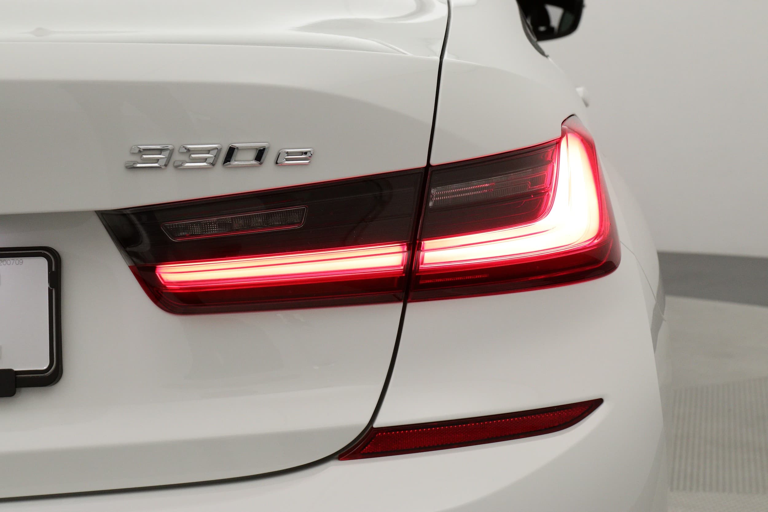 BMW 330e 
