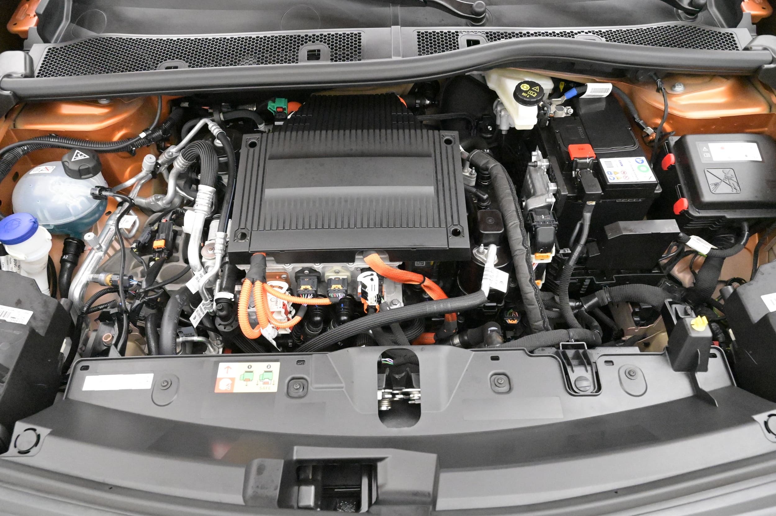 Peugeot e-2008