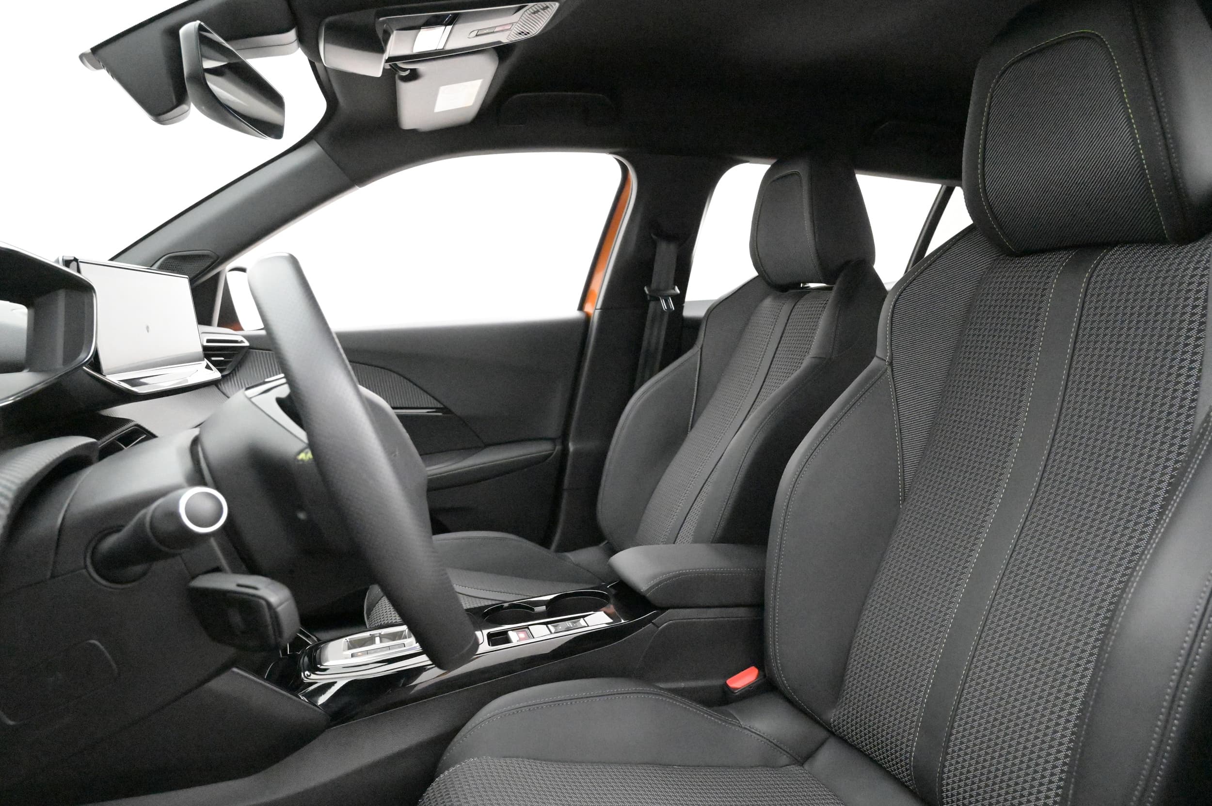Peugeot e-2008