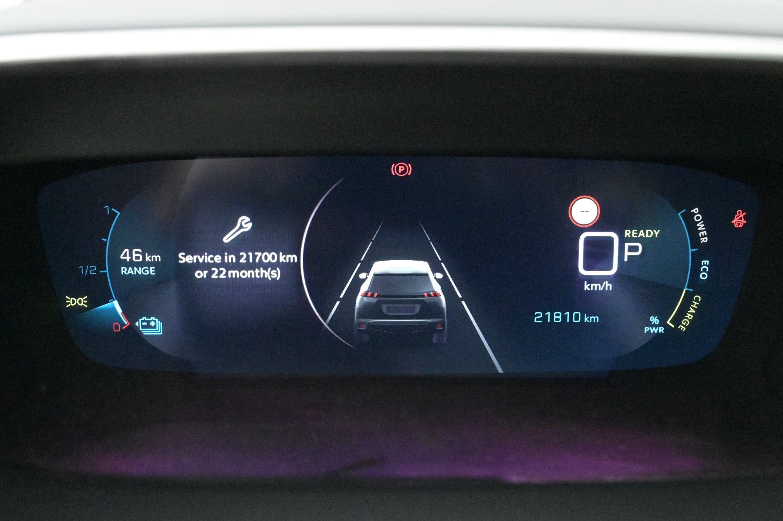 Peugeot e-2008