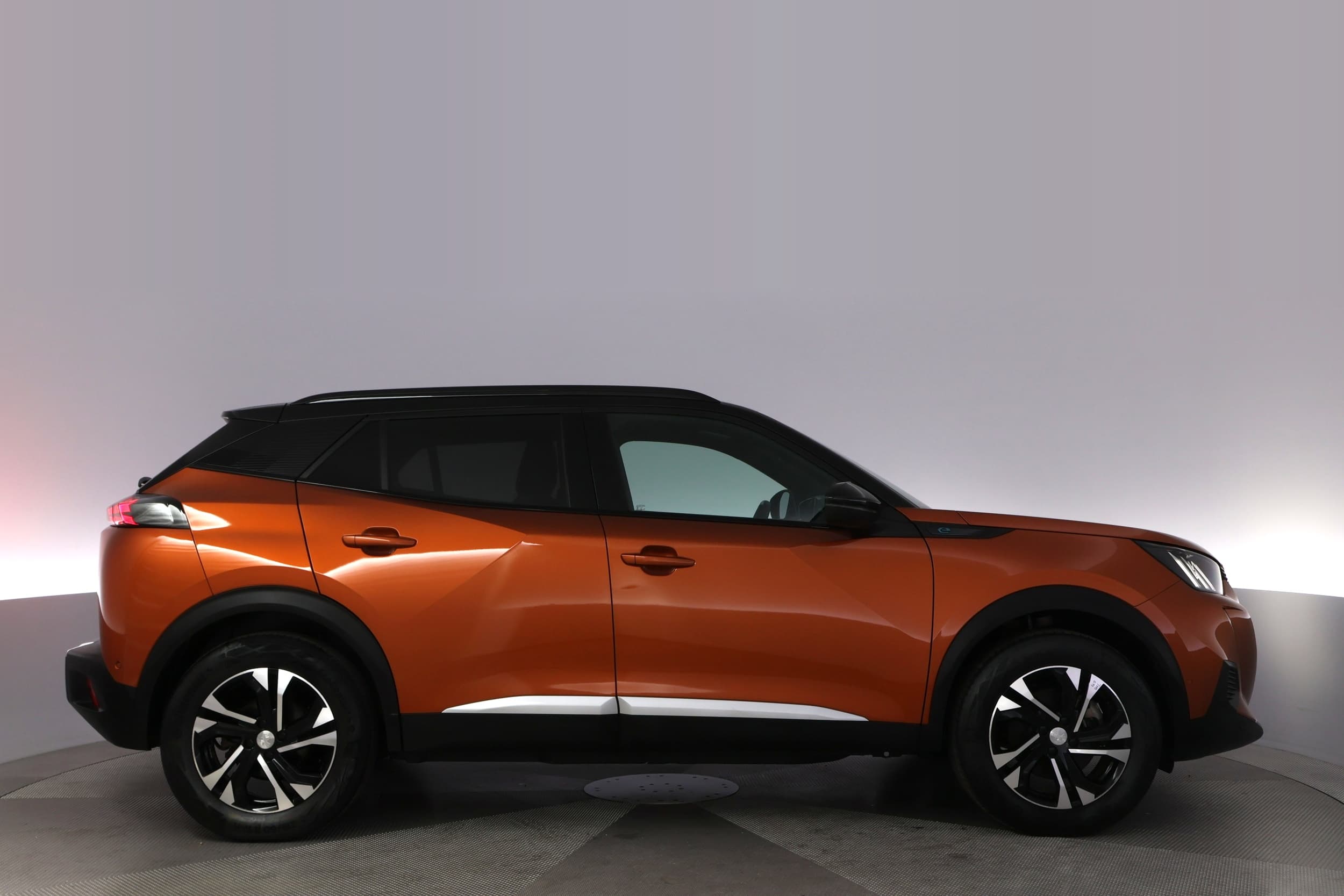 Peugeot e-2008