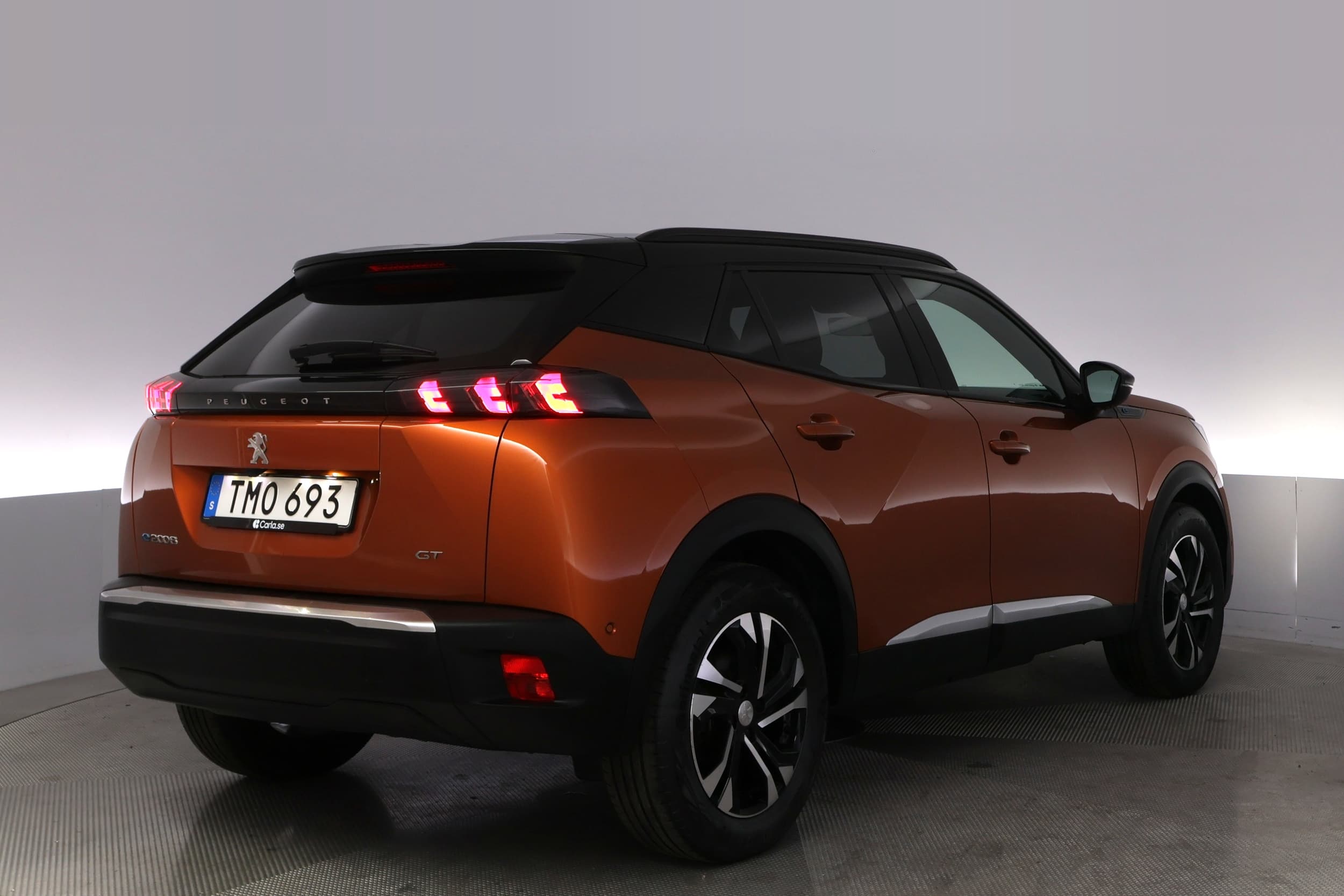 Peugeot e-2008